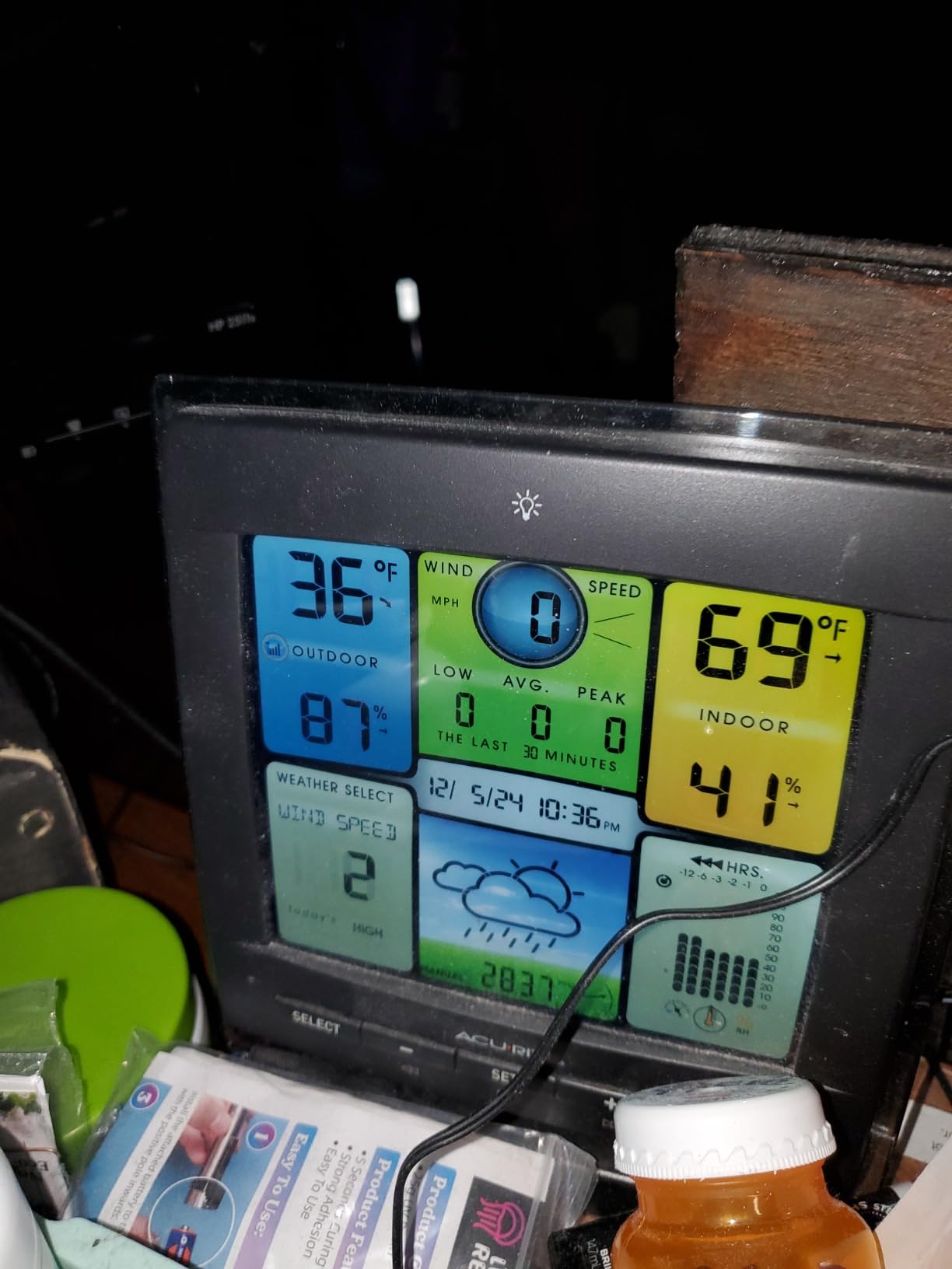 AcuRite Notos (3-in-1) Weather Station for Indoor/Outdoor Temperature, Humidity, and Wind Speed (00589M), 1.5, Full Color customer photo 1