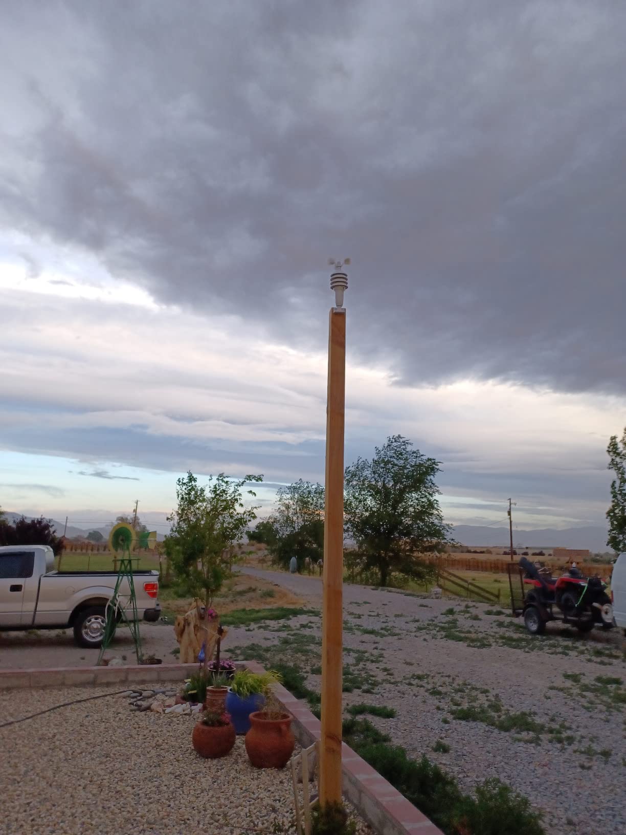 AcuRite Notos (3-in-1) Weather Station for Indoor/Outdoor Temperature, Humidity, and Wind Speed (00589M), 1.5, Full Color customer photo 2
