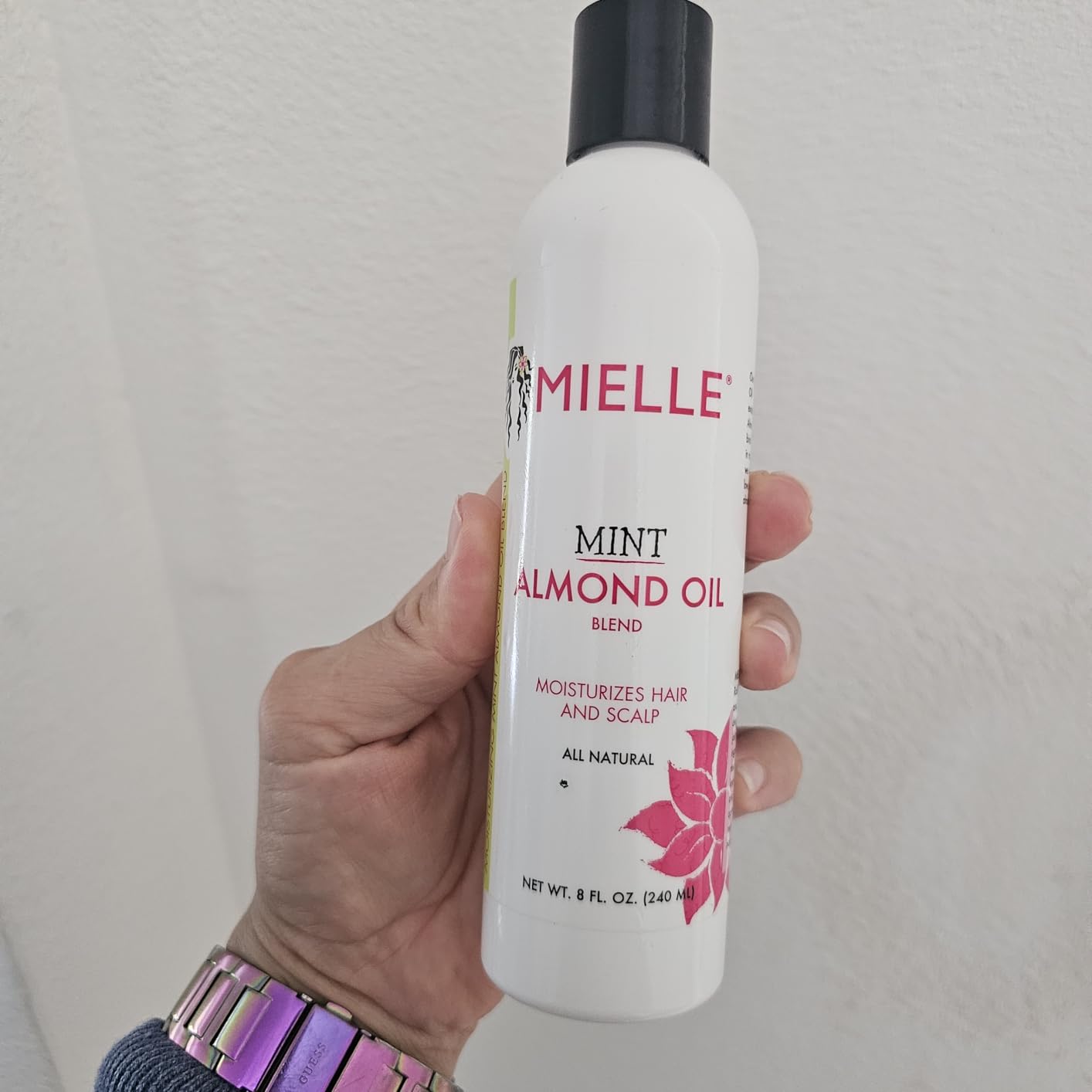 Mielle Organics Mint Almond Oil - Lightweight Dry Scalp Oil to Lock in Moisture and Help Encourage Longer, Healthier Hair - Suitable for All Hair Types (8 Fl Oz) customer photo 1