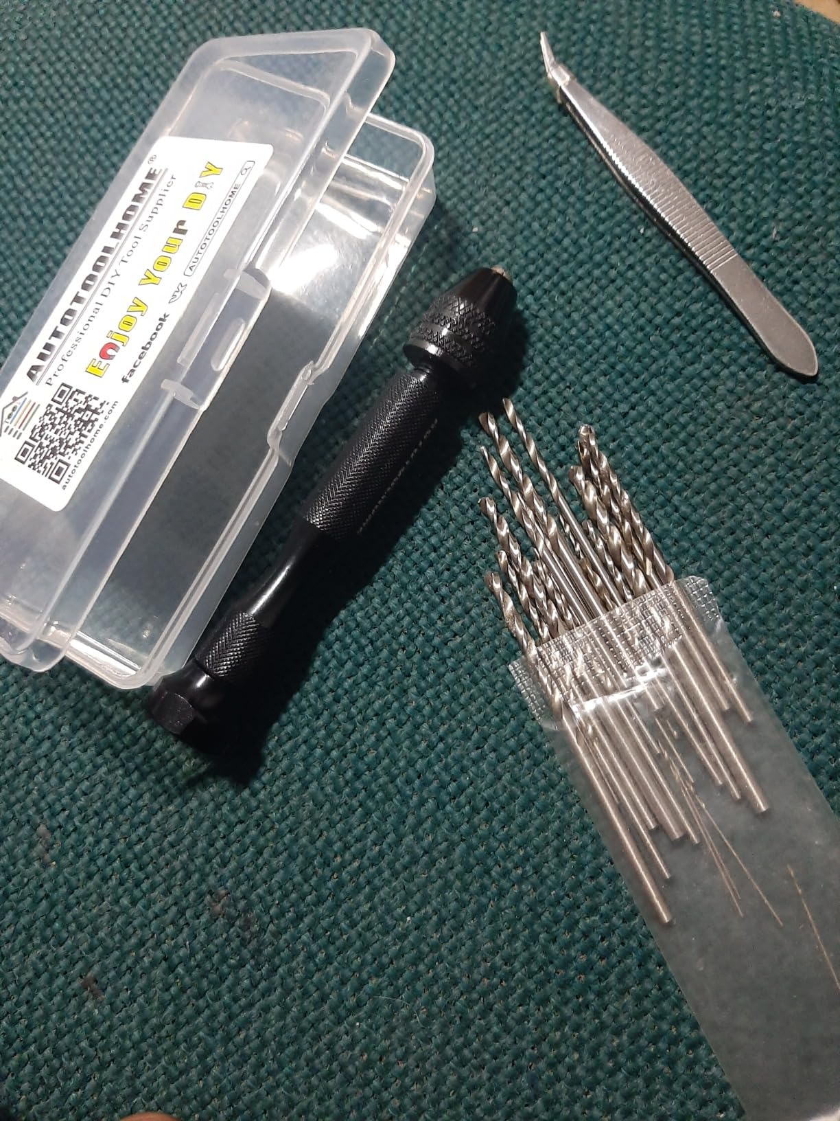 Precision Pin Vise Hand Drill with 25pcs Micro Twist Drill Bits Set (0.5-3.0mm) Mini Hand Drill Rotary Tool for PCB,Metal,Wood,Jewelry,Plastic,Resin Manual Making DIY Assembling Drilling customer photo 1
