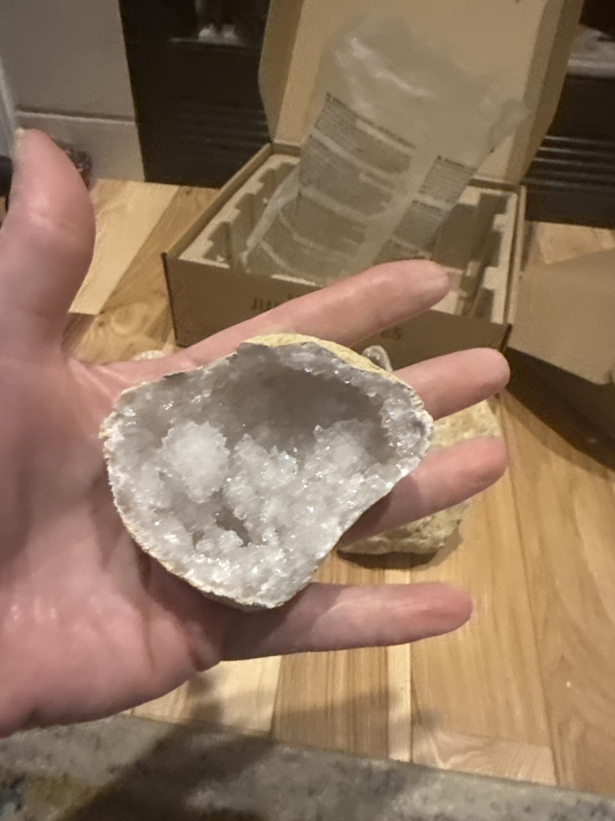 National Geographic Break Open 10 Premium Geodes - Includes Goggles & 2 Display Stands - Great STEM Science Kit, Geology Gift for Kids, Break Your Own Geodes with Crystals customer photo 1