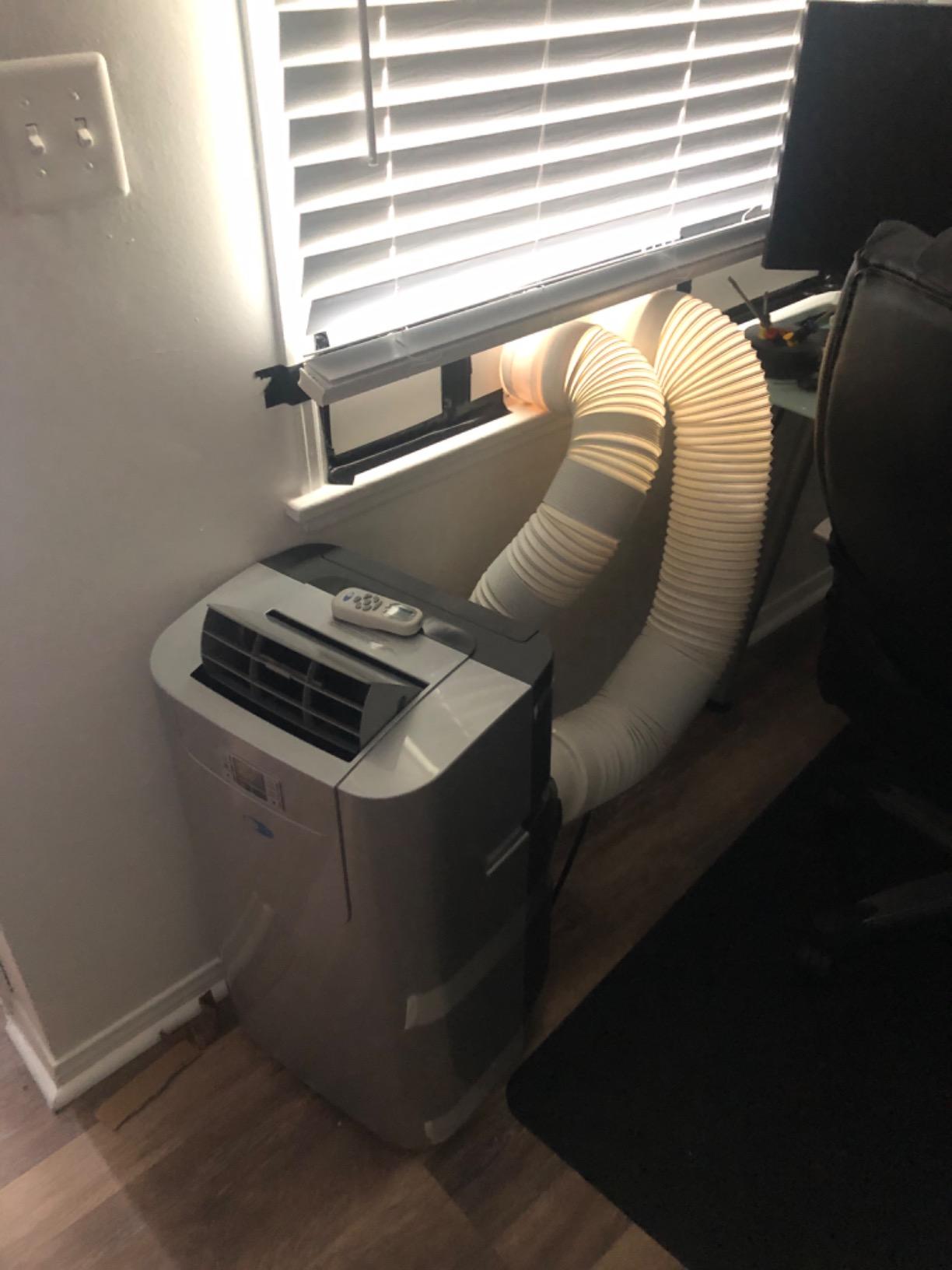 Whynter Portable Air Conditioner 12,000 BTU with Dual Hose Dehumidifier & Cooling Fan for 400 Sq Ft Rooms, Includes AC Unit Window Kit Elite ARC-122DS (7,000 SACC), Silver customer photo 1