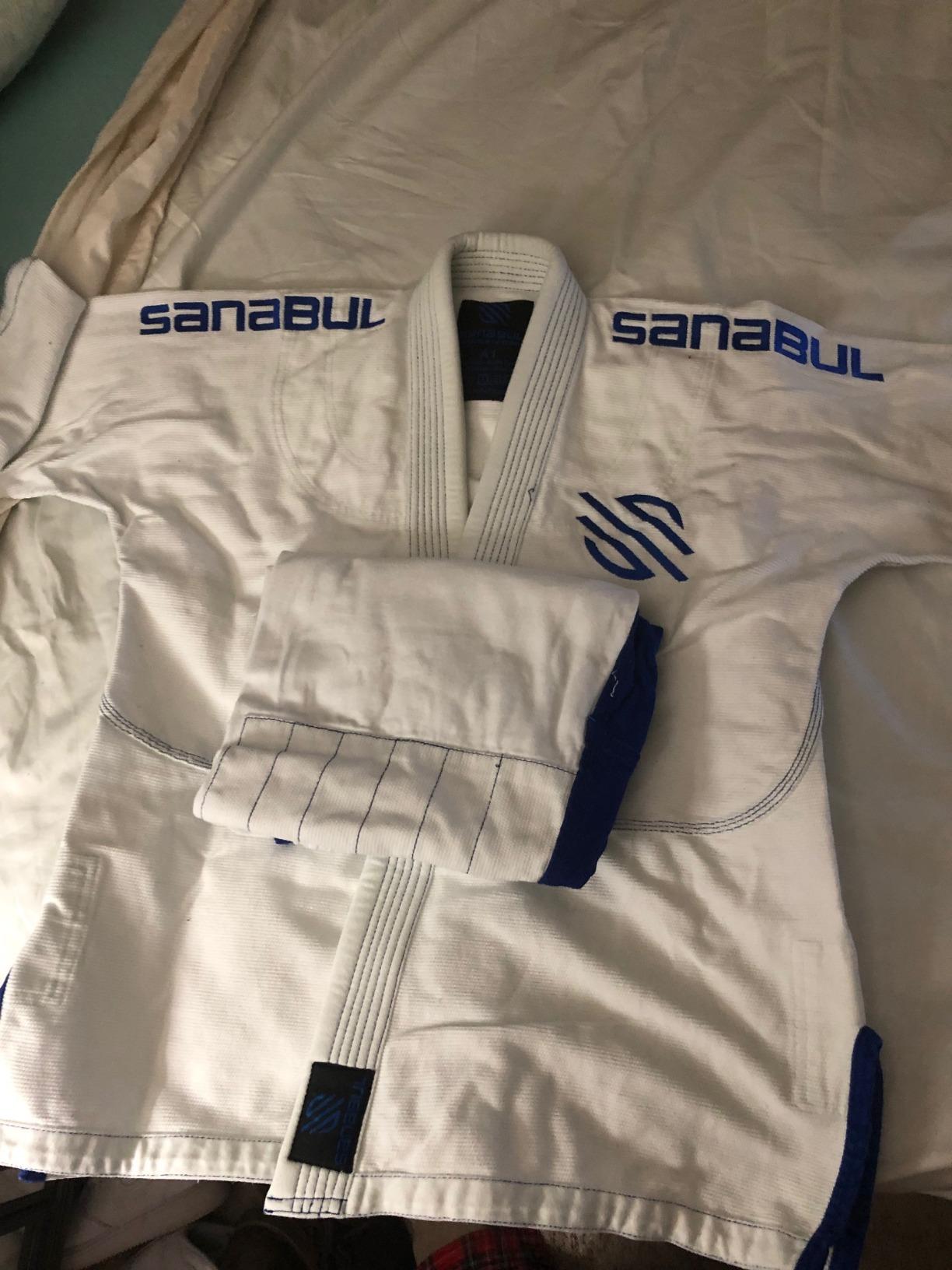 Essential BJJ Gi for Men Brazilian Jiu Jitsu Gi Lightweight Preshrunk Fabric for Jiu-Jitsu Training & Competition customer photo 1