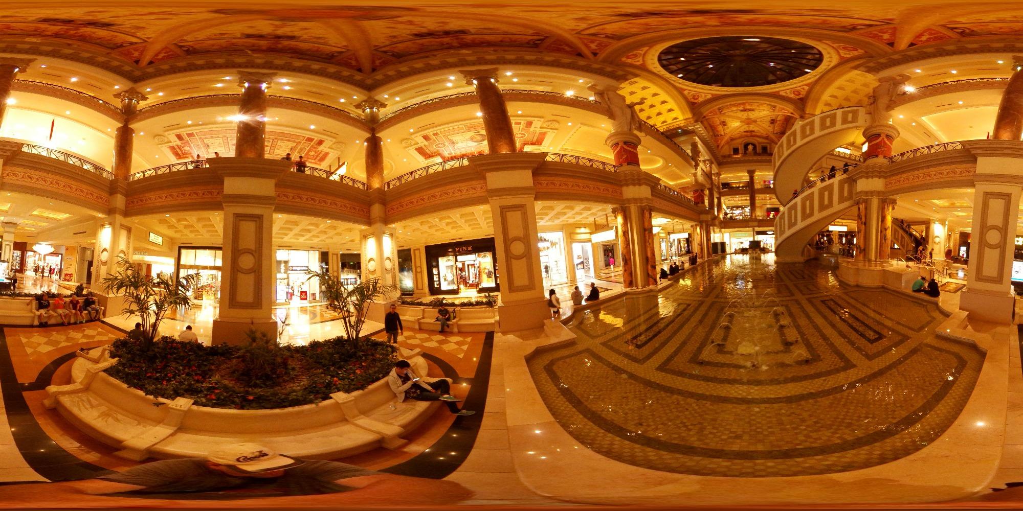 Samsung Gear 360 Real 360° High Resolution VR Camera (US Version with Warranty) customer photo 1