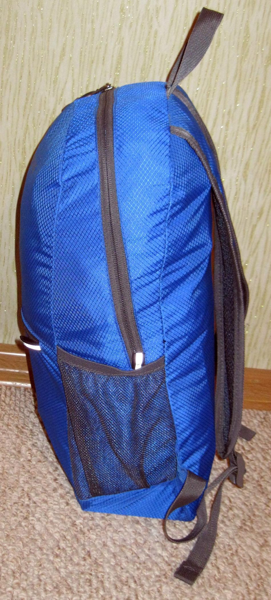 ZOMAKE Ultra Lightweight Hiking Backpack 20L, Packable Small Backpacks Water Resistant Daypack for Women Men (Navy Blue) customer photo 1
