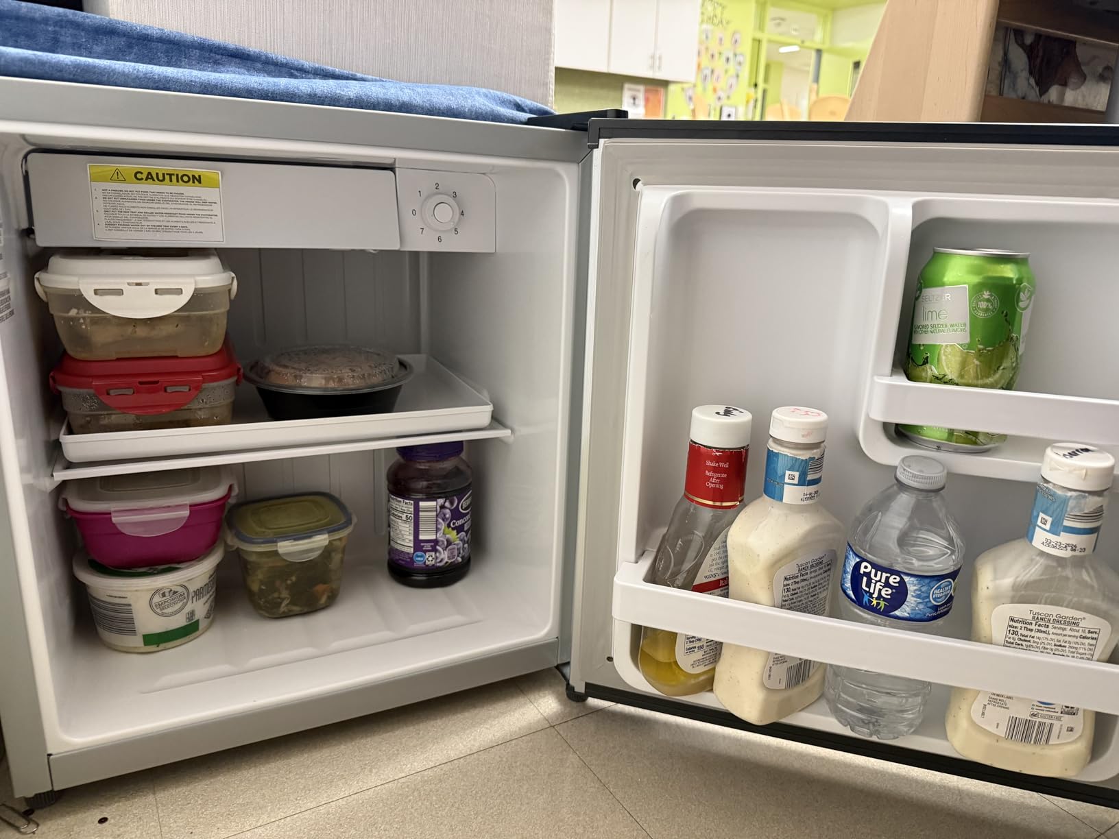 BLACK+DECKER 2.5 Cu. Ft. Compact Refrigerator, ENERGY STAR Certified, Single Door Mini Fridge with Chiller Compartment, Personal Fridge for Home or Dorm Room, Stainless Look customer photo 2