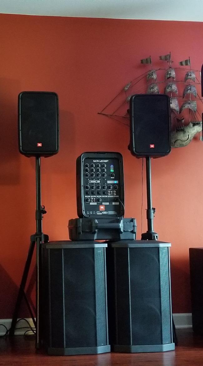 JBL Professional EON208P Portable All-in-One Dual Speaker, 2-way PA System with AKG Vocal Microphone, 8-Channel Mixer and Bluetooth customer photo 1
