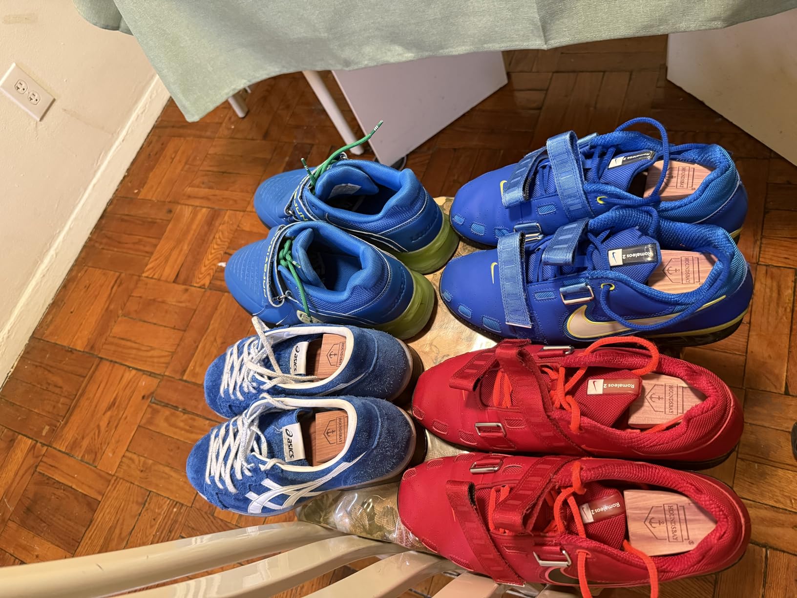 HOUNDSBAY Cedar Shoe Tree - Shoe Trees for Men & Women, Sneakers, Widener & Shaper customer photo 1