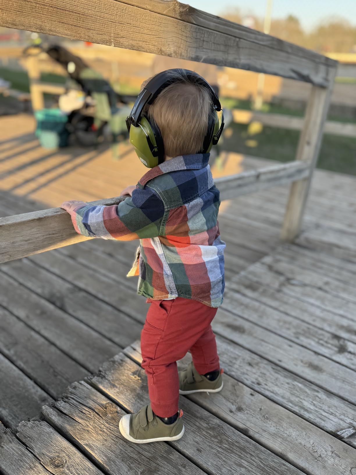Dr.meter Ear Muffs for Noise Reduction: 27.4SNR Noise Cancelling Headphones for Kids Adults, EM100 Adjustable Hearing Protection Earmuffs for Monster Jam, Autism Sensory, Concerts, Fireworks customer photo 2
