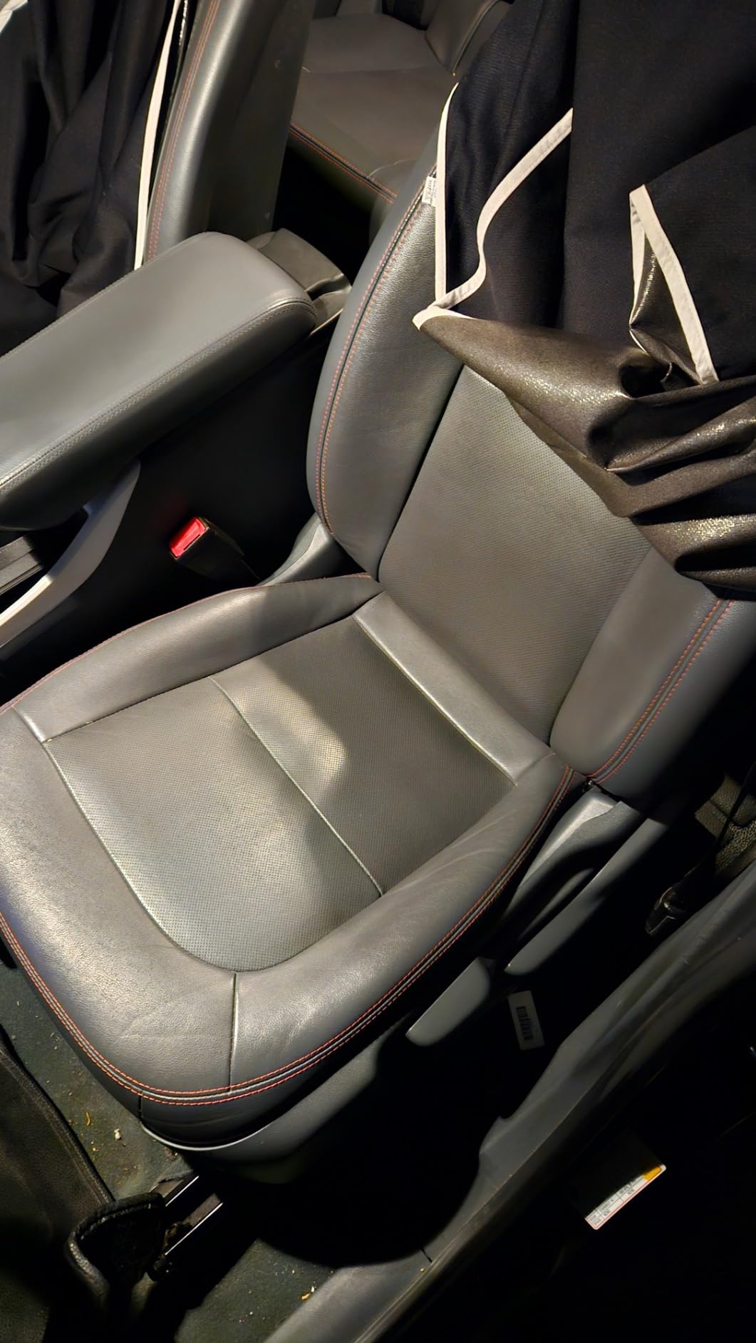 Dri Seats Waterproof Car Seat Cover - Premium Sweat Towel with Slip Resistant Backing for Front Seats in Cars, Trucks, SUVs - Universal Seat Covers & Liner, Easy Install (Black, Large) customer photo 2