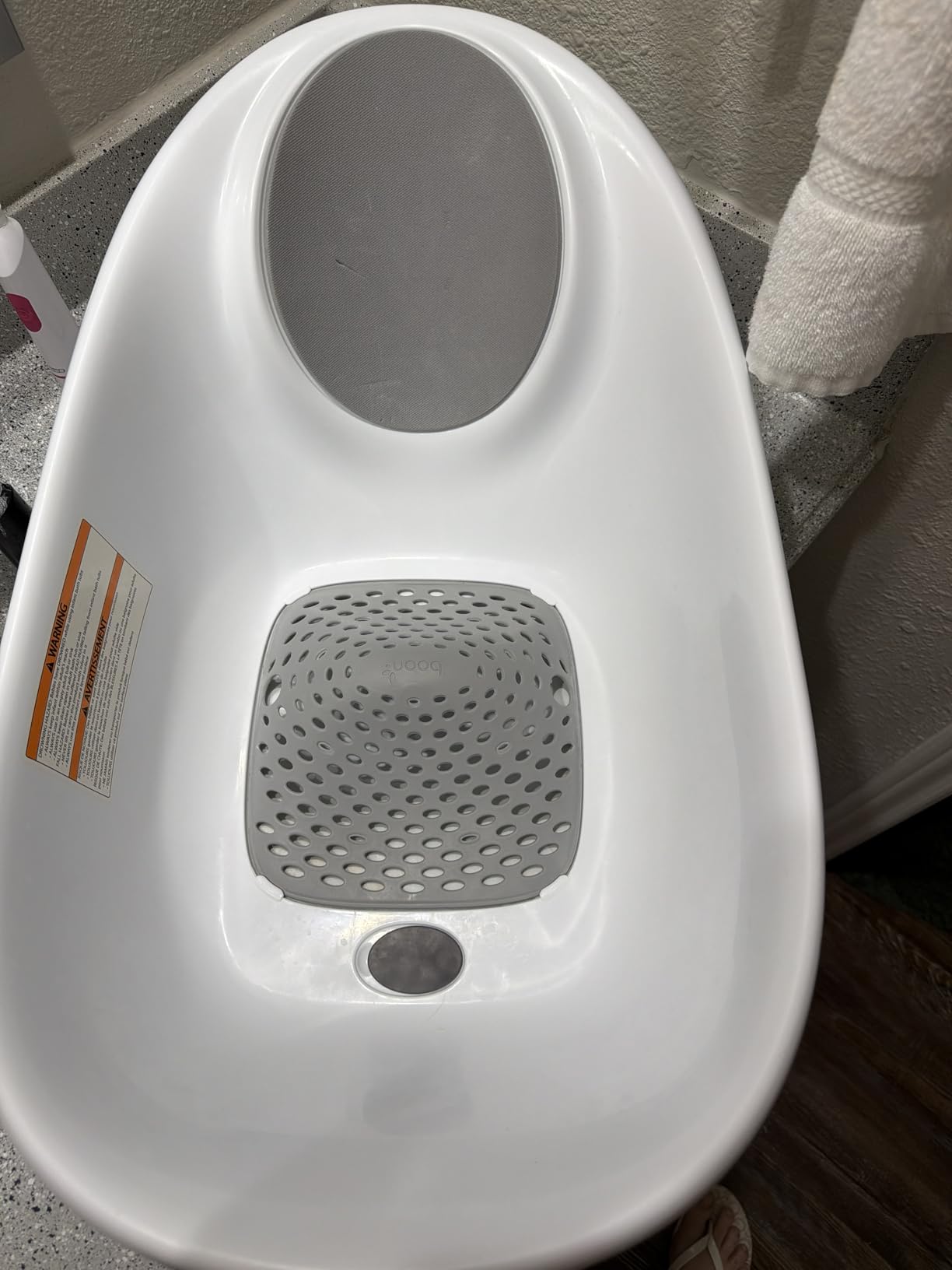 Boon Soak 3 Stage Baby Bathtub - Baby Bath Tub with Three Support Positions for Newborn to Toddlers - Color Changing Drain Plug customer photo 1