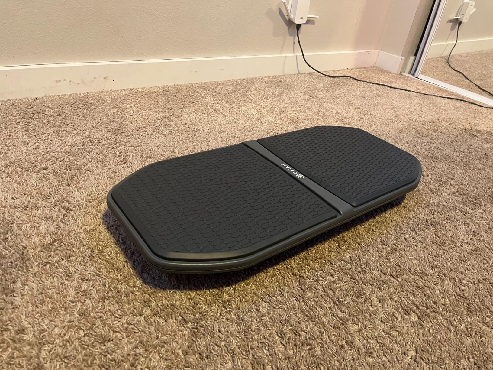 Gaiam Evolve Balance Board Standing Desk, Anti Fatigue Wobble Board for Home Office, Physical Therapy, Exercise Equipment, Stability Rocker for Constant Movement customer photo 1