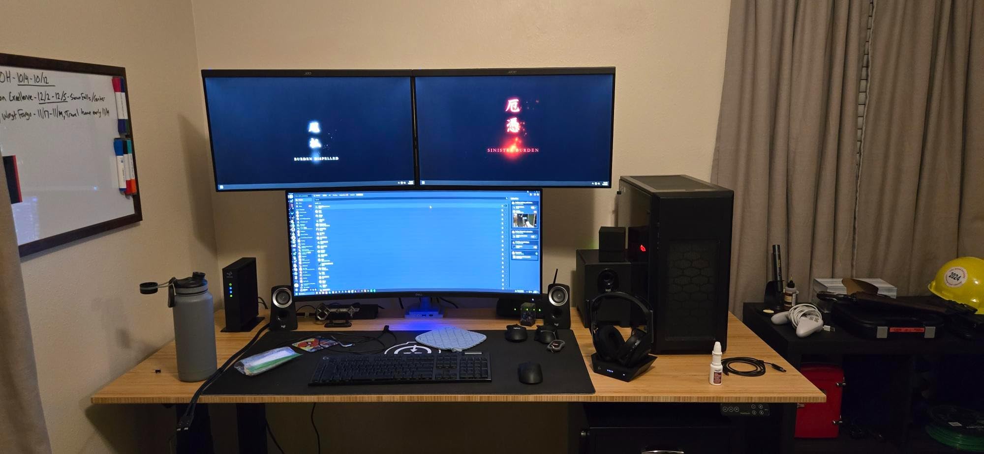 Mount-It! Triple Monitor Mount with Gas Spring Arms, Fits 24-32 Inch Screens, USB & Audio Ports, Full Motion Desk Stand with Tilt, Swivel & Rotation, Heavy Duty Silver 3 Screen Arm with Clamp customer photo 1