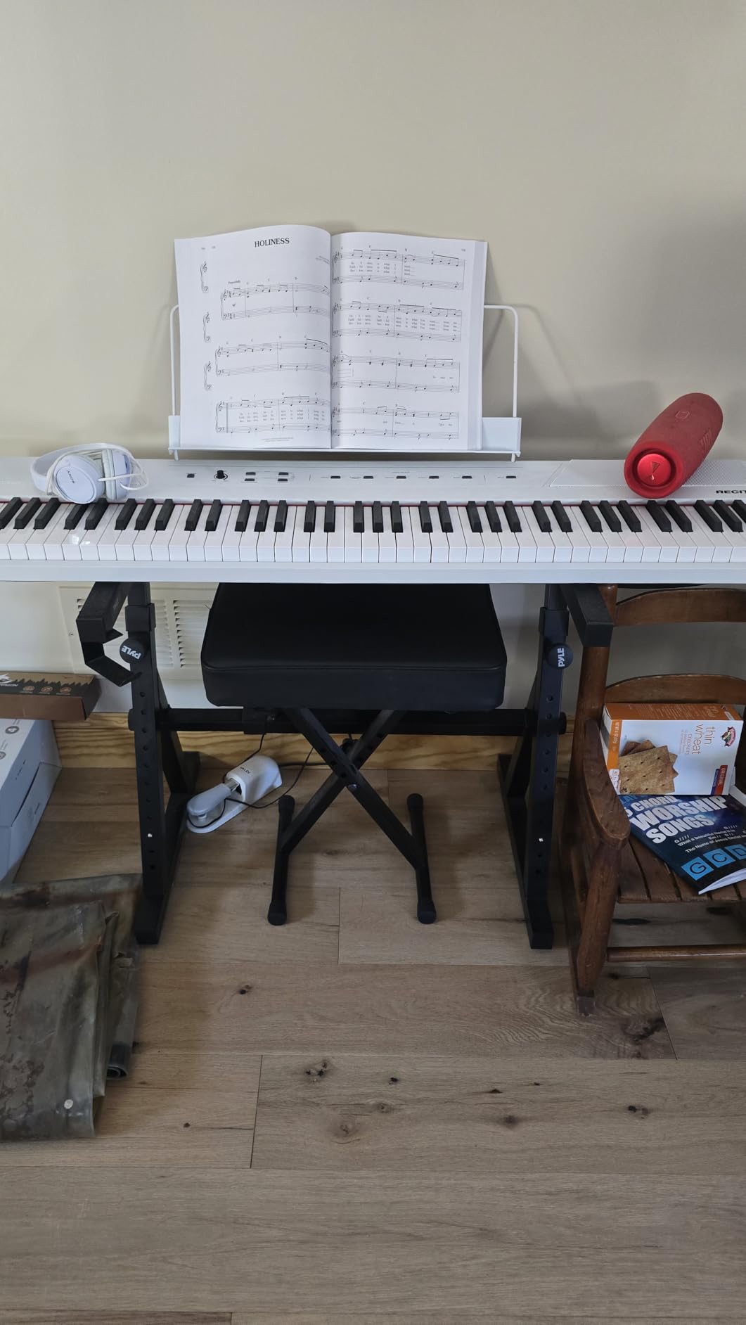 RockJam Premium Adjustable Padded Keyboard Bench or Piano Stool with Lessons customer photo 2