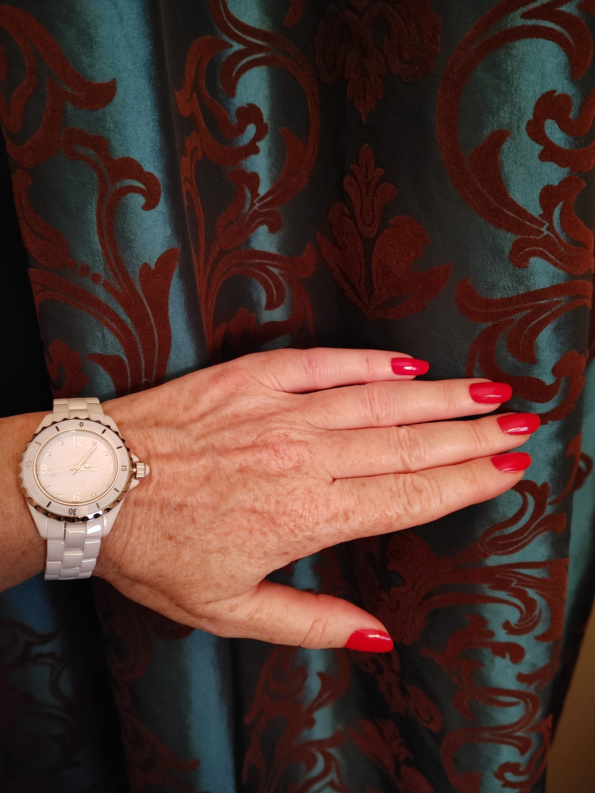 Ceramic Wrist Watch with Sport Bezel Swarovski & Crystal Markers customer photo 1