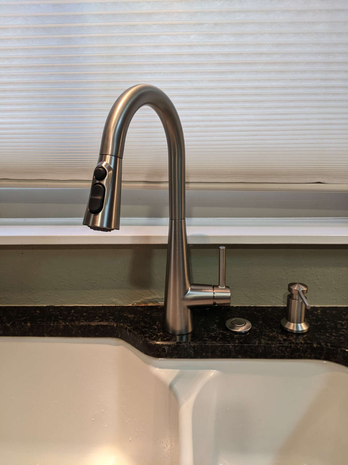Moen Sleek Spot Resist Stainless One-Handle Pulldown Kitchen Faucet with PowerBoost Technology customer photo 2