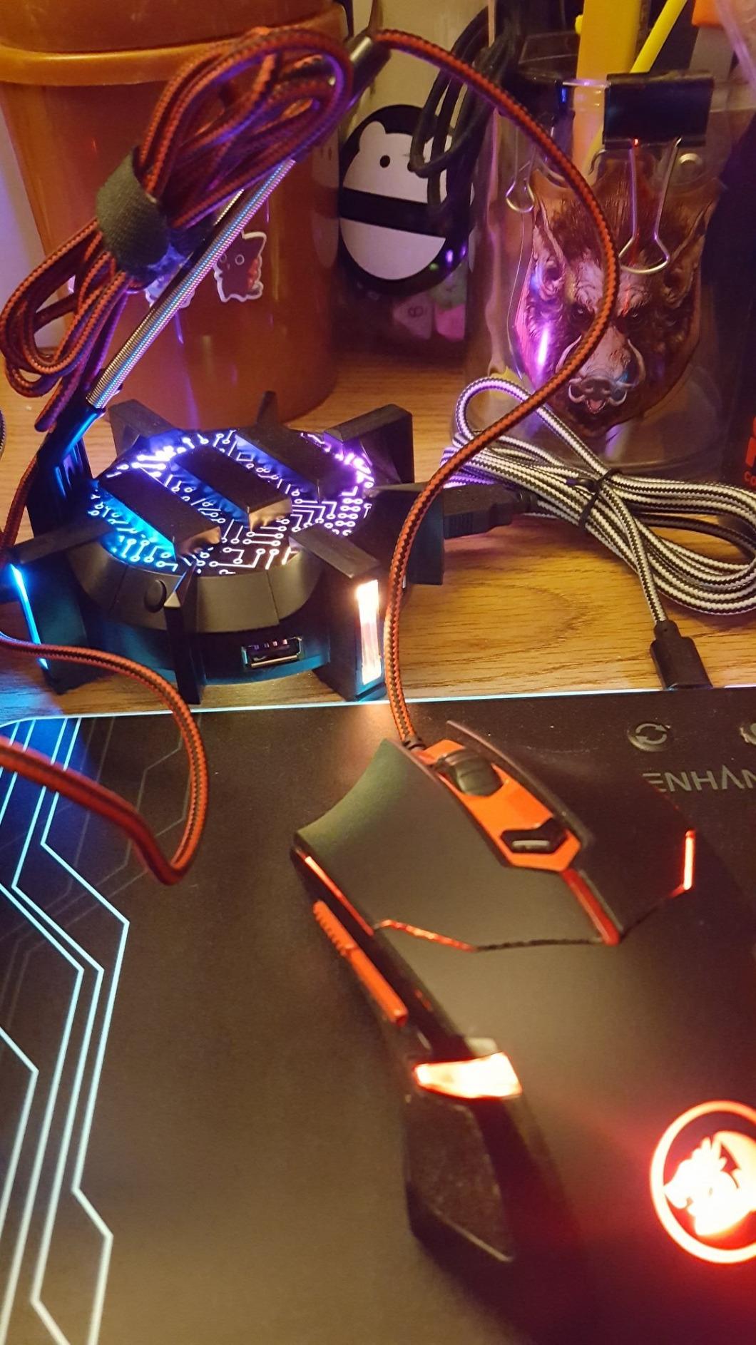 Enhance Pro Gaming Mouse Bungee Cable Holder 4 Port USB Hub with 7 LED Color Modes, Cable Management Support, Improved Accuracy and Weighted Design customer photo 1