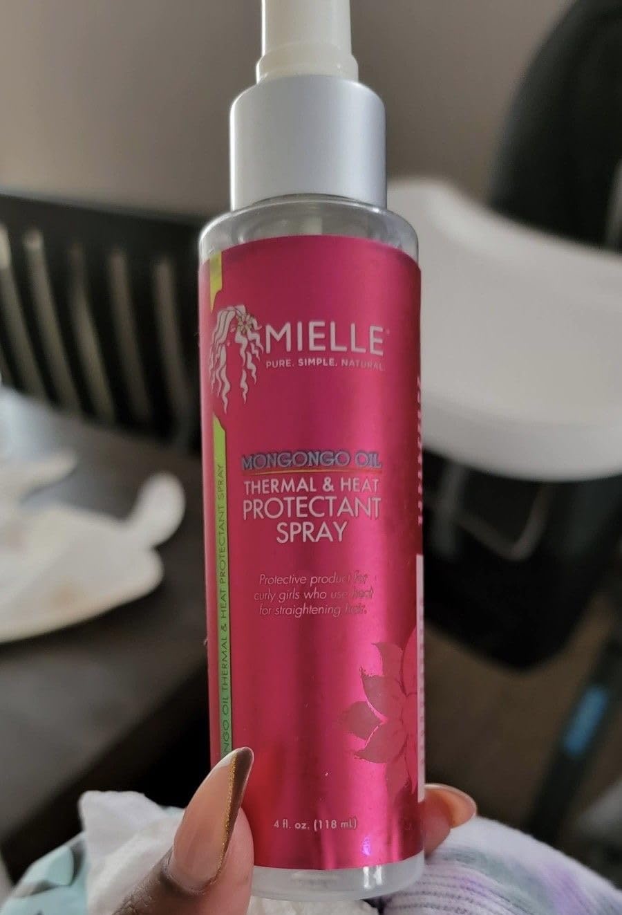 Mielle Organics Mongongo Oil Thermal & Heat Protectant Spray, Protects Hair from Heat Damage, Intense Heat Defense, Curl Pattern Protection, Safe for All Hair Types, 4 Ounce customer photo 1