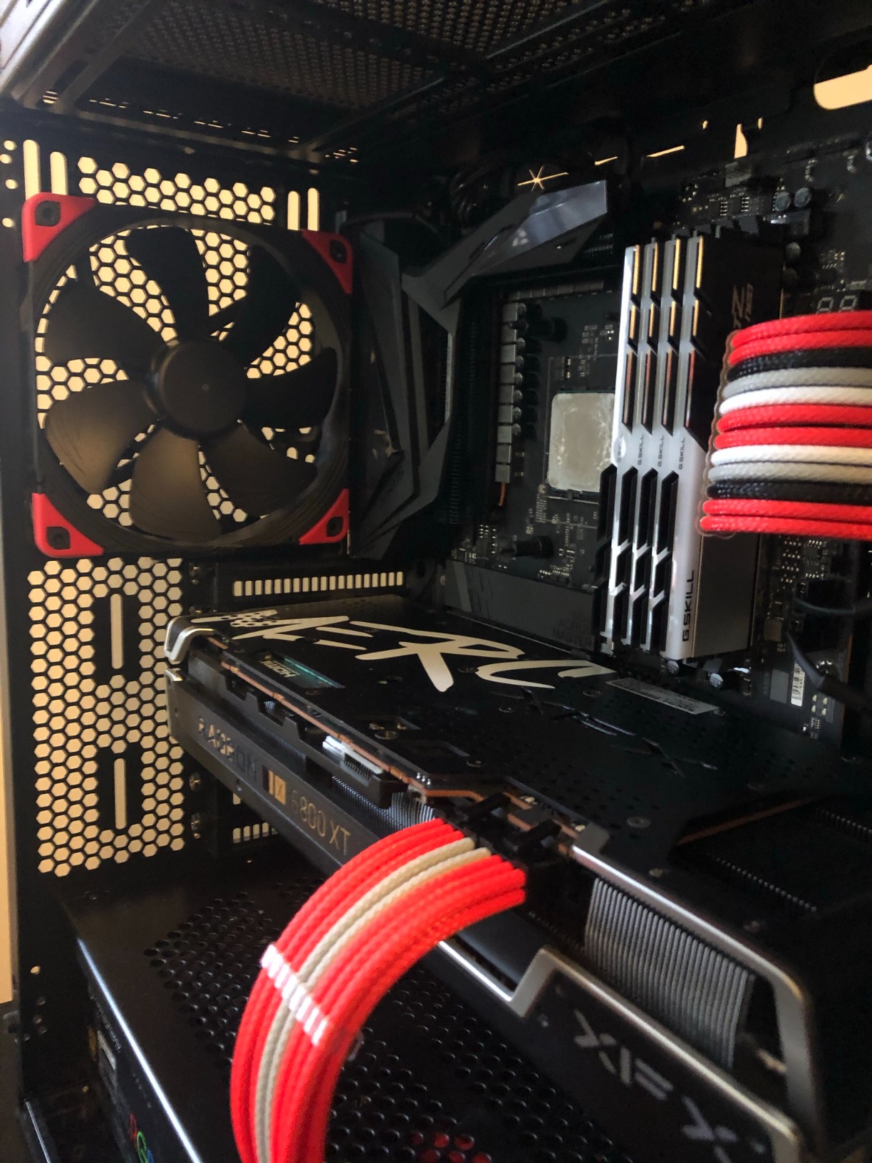 Noctua NF-A14 PWM chromax.Black.swap, Premium Quiet Fan, 4-Pin (140mm, Black) customer photo 1
