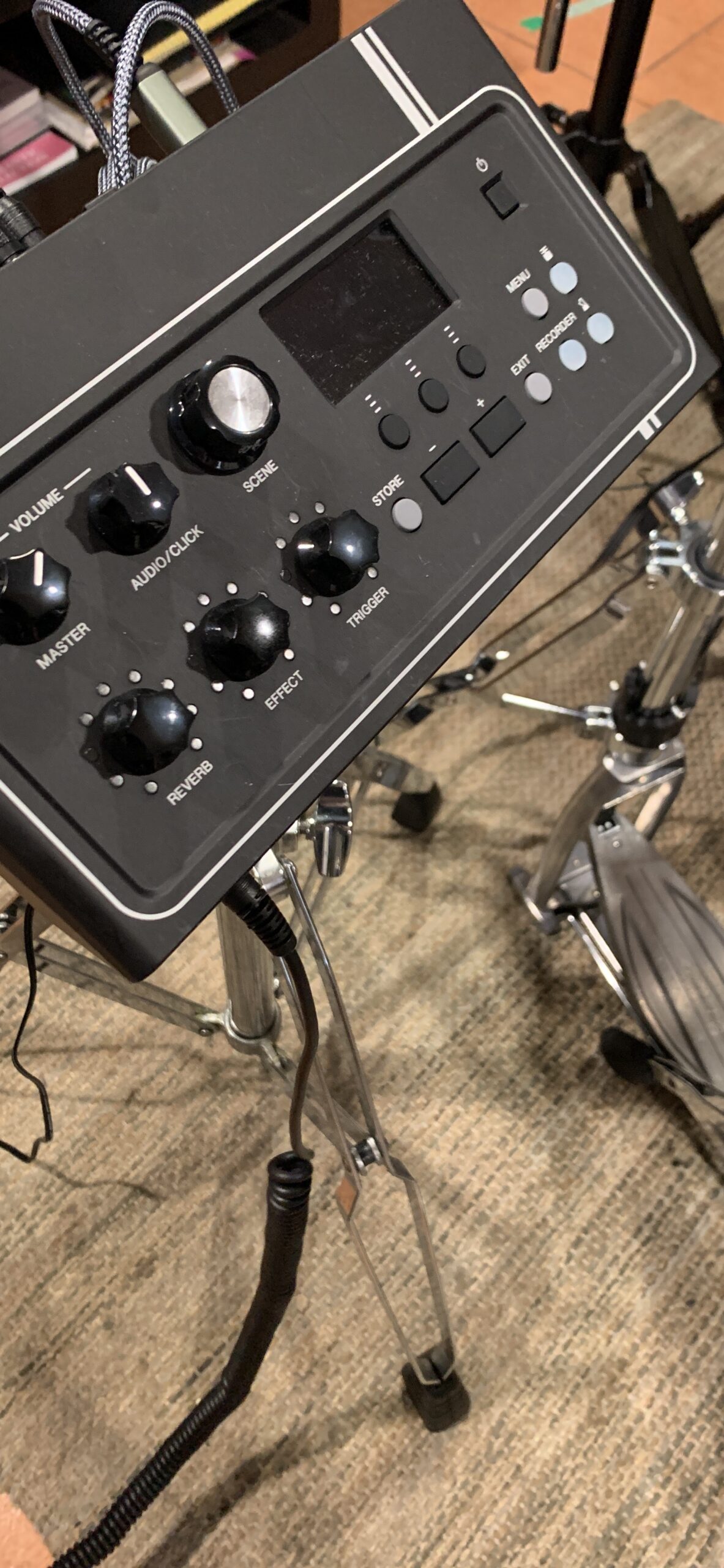 Yamaha EAD10 Electronic-Acoustic Drum Module with Stereo Microphone and Trigger, Black customer photo 1