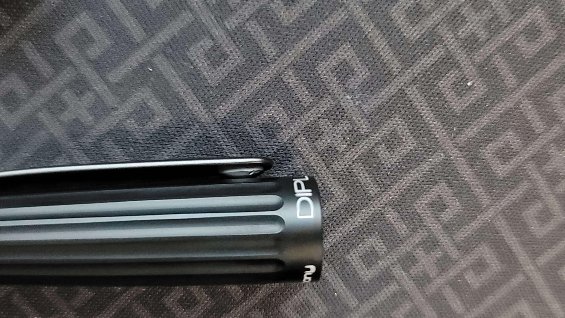 DIPLOMAT - Aero - Fountain Pen in Stainless Steel - Fine - Black - Resistant and Elegant - High End - 5 Years Warranty customer photo 1