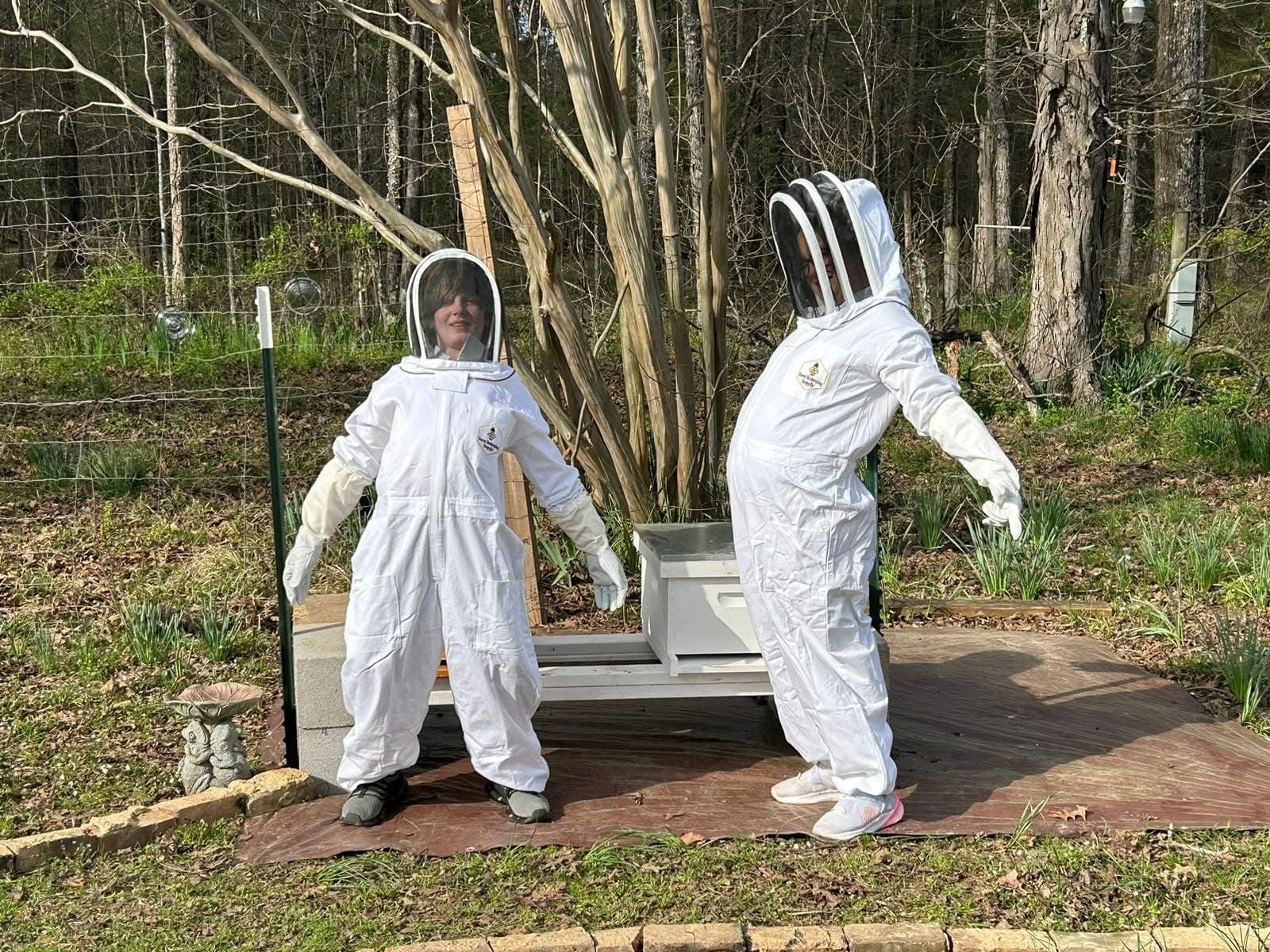 Professional Bee Suit with Gloves - Premium Cotton Beekeeper Suit, Includes Detachable Fencing Veil & Goatskin Bee Gloves customer photo 1