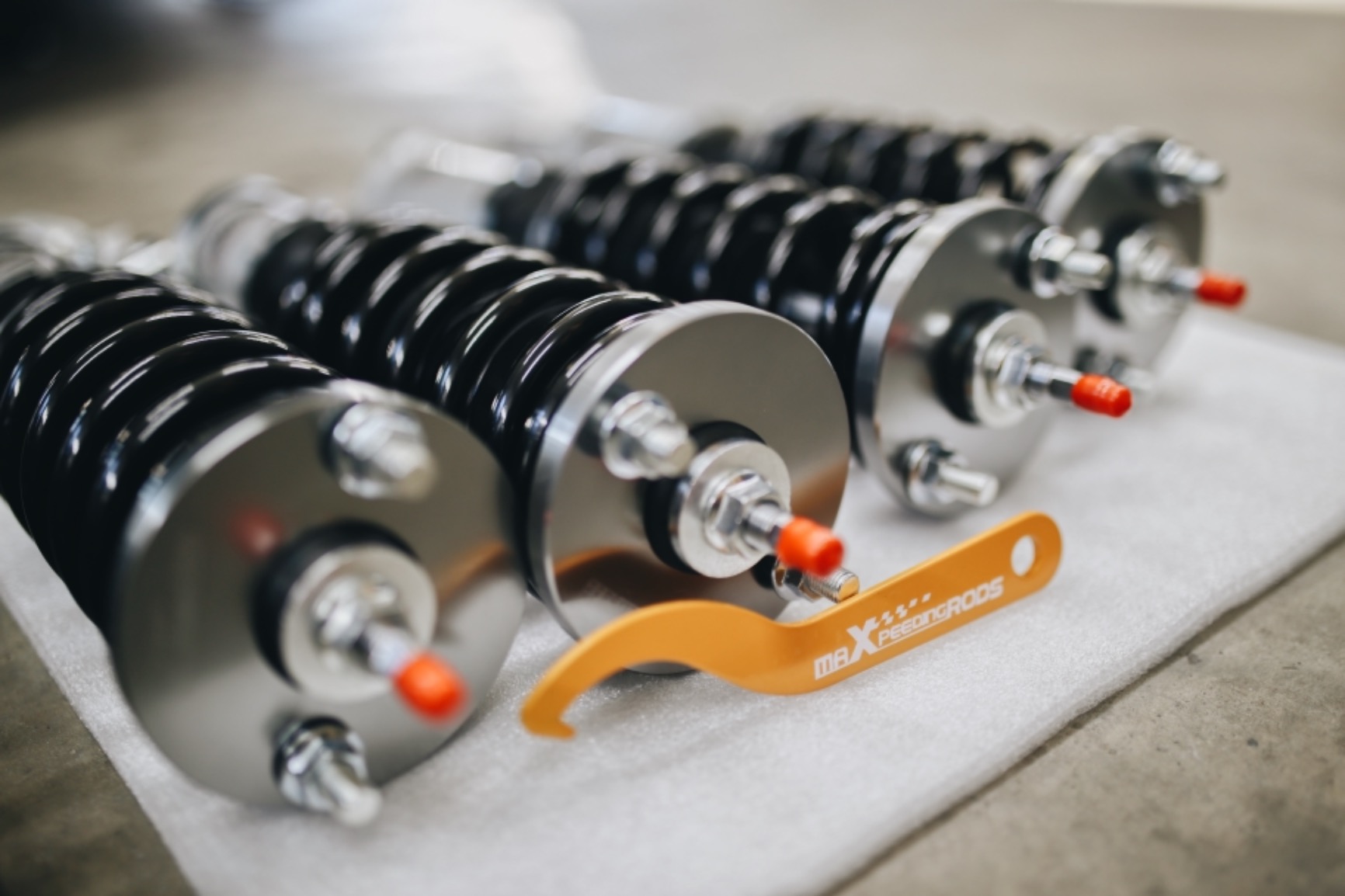 maXpeedingrods Coilovers for Honda Civic 1988-2000, for Honda CRX 1988-1991, for Delsol 1992-1995, for Acura Integra 1990-2001, 24 Levels Damper Adjustable Coilovers Suspension Lowering Kit customer photo 1