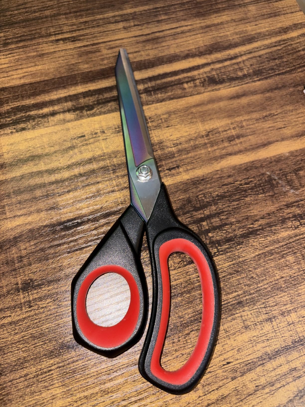 LIVINGO Premium Tailor Scissors Heavy Duty Multi-Purpose Titanium Coating Forged Stainless Steel Sewing Fabric Leather Dressmaking Comfort Grip Shears Professional Crafting (9.5 INCH) customer photo 1