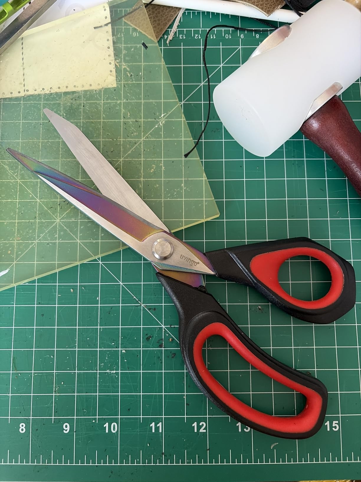 LIVINGO Premium Tailor Scissors Heavy Duty Multi-Purpose Titanium Coating Forged Stainless Steel Sewing Fabric Leather Dressmaking Comfort Grip Shears Professional Crafting (9.5 INCH) customer photo 2