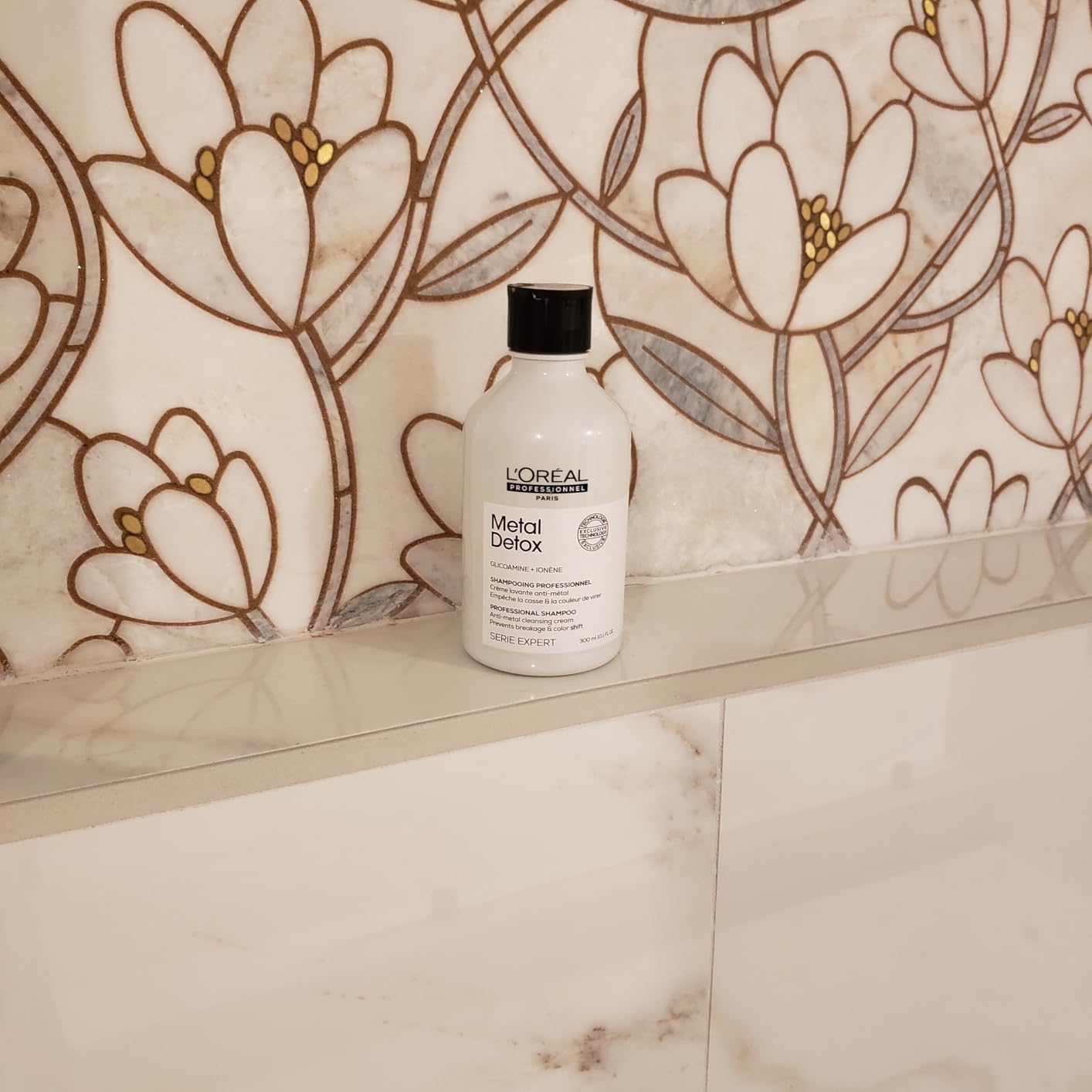 L'Oréal Professionnel Paris Metal Detox Shampoo - Sulfate-Free Anti-Breakage Shampoo For Damaged or Color-Treated Hair, Detoxifies, Prevents Damage & Prolongs Hair Color customer photo 2
