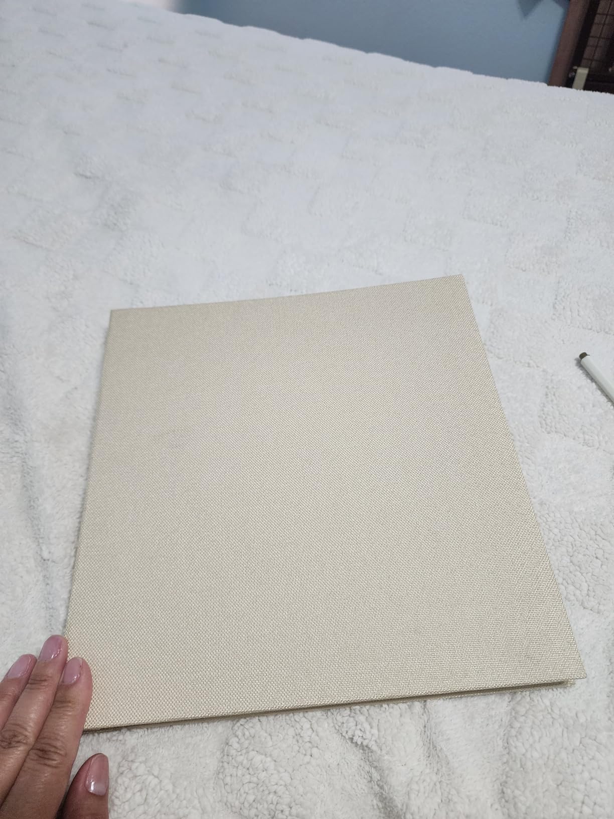 Vienrose Large Photo Album Self Adhesive for 4x6 5x7 8x10 Pictures Scrapbook Album DIY Scrap Book 40 Sticky Pages with A Metallic Pen Beige customer photo 1