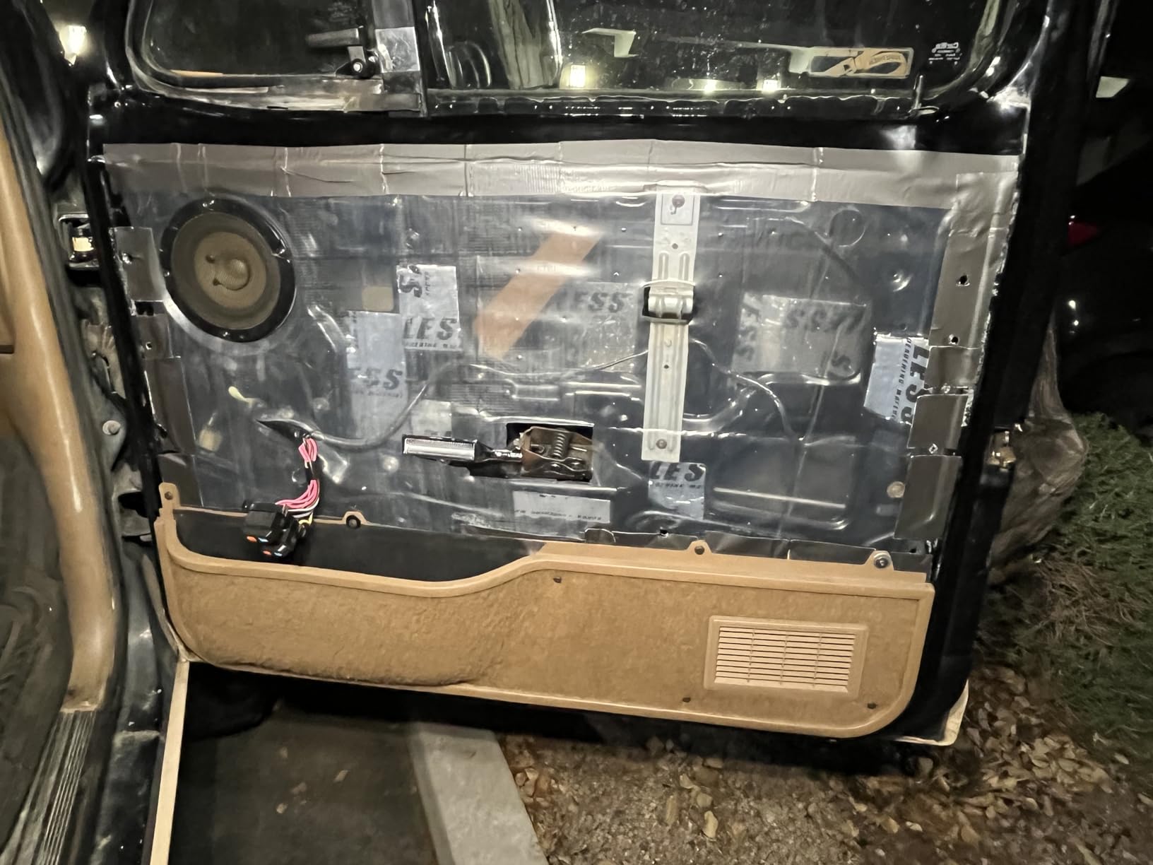 Siless 80 mil (2mm) 36 sqft (3.4 sqm) Car Sound Deadening mat - Butyl Automotive Sound Deadener - Noise Insulation and Vibration Dampening Material (36 sqft) customer photo 2