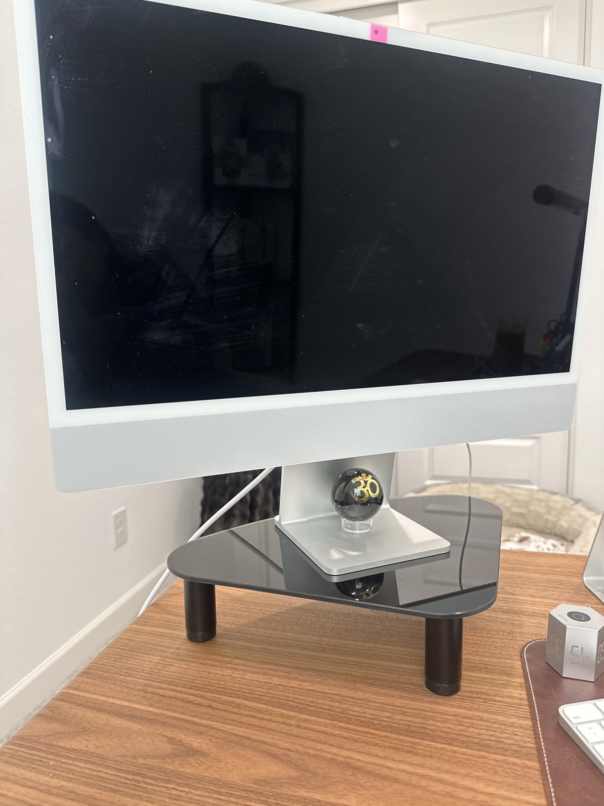 Hemudu Clear Glass Computer Monitor Riser / Triangle Desktop Universal Corner Stand customer photo 1