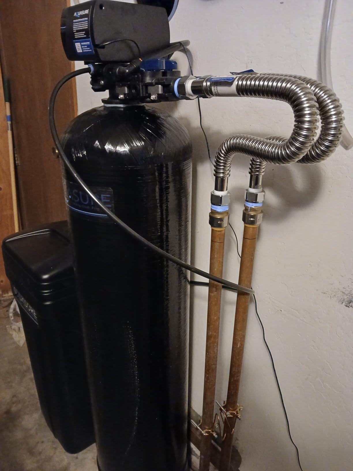 64,000 Grain Aquasure Harmony Whole House Water Softener - Reduces Hardness & Minerals, Improves Water Quality, For 4+ Bathrooms customer photo 2