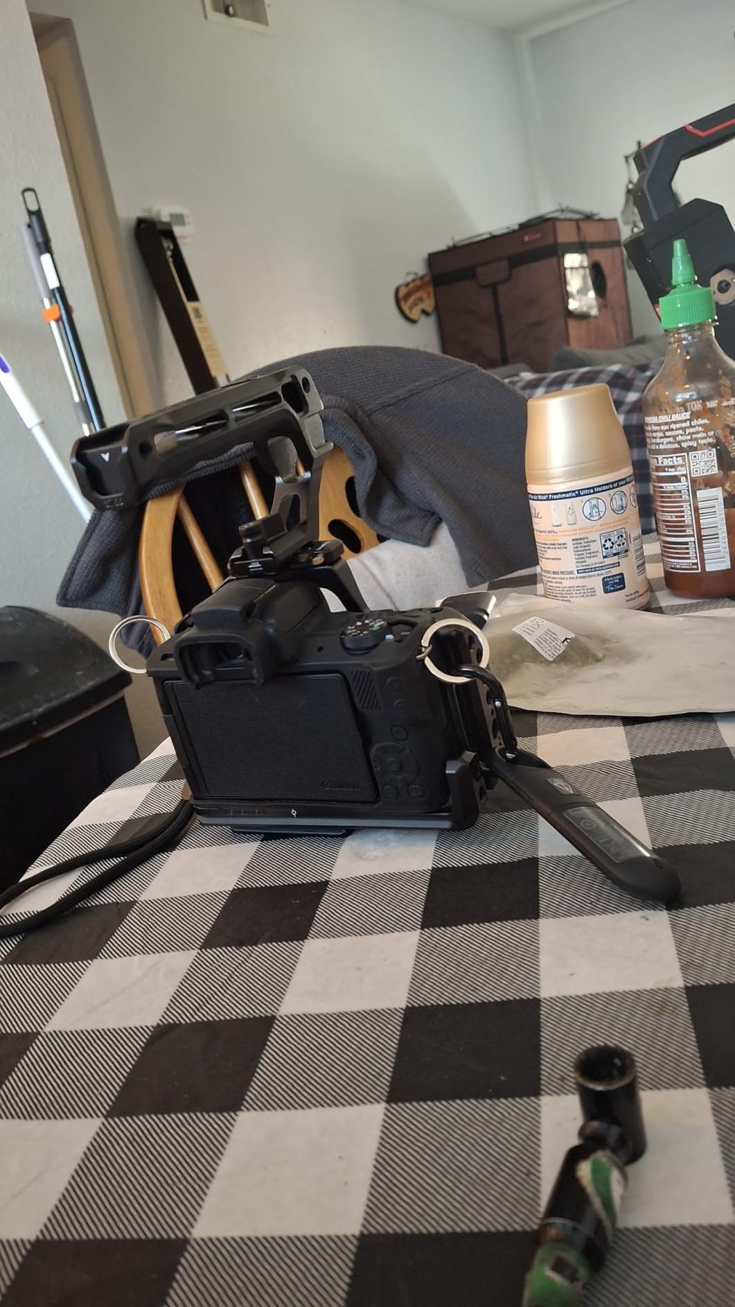 M50 /M50 II /M5 Cage (Upgraded), Aluminum Alloy Video Film Movie Making Rig with Integrated Grip and NATO Rail for Canon M50 /M50 II /M5 2168C customer photo 1