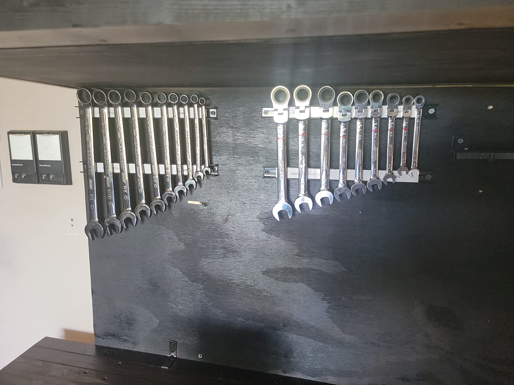Navaris Set of 4 Magnetic Tool Holder Rack - 12 Inch Heavy Duty Garage Wall Holder Strip for Tools - Tool Bar with Magnet for Screwdriver, Wrench customer photo 1