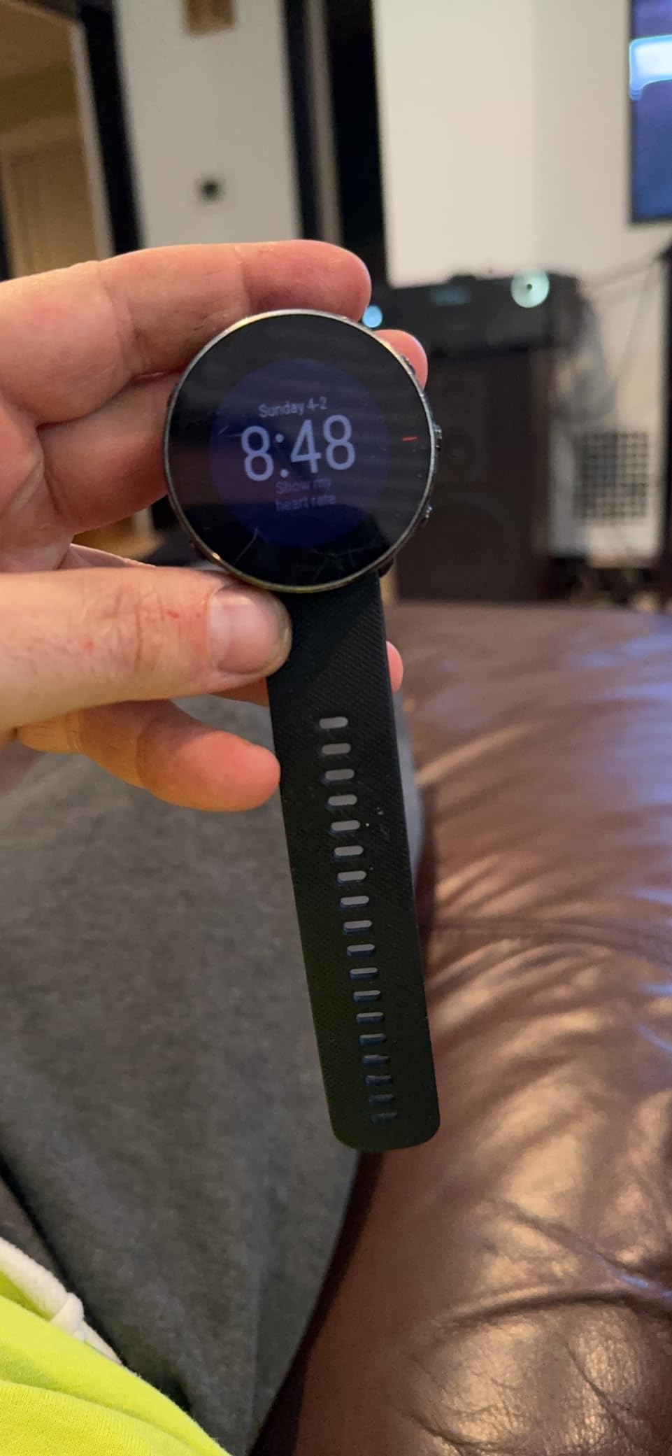 Polar Vantage M - Advanced Running & Multisport Watch with GPS and Wrist-Based Heart Rate customer photo 1