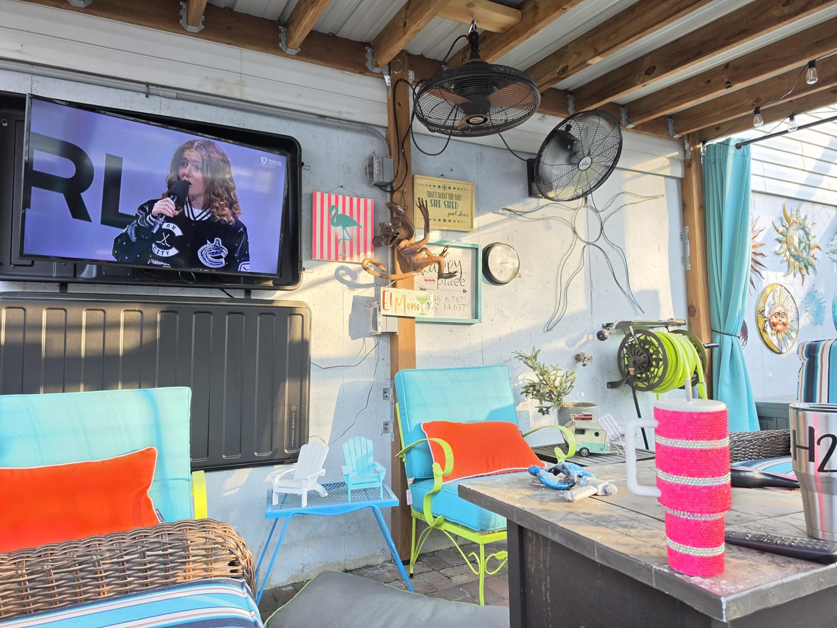 Outdoor TV Hard Cover Weatherproof Protection for Television - Mounts Right on The Wall - TV Wall Mounting Bracket Included (45-55 inch), Black customer photo 1