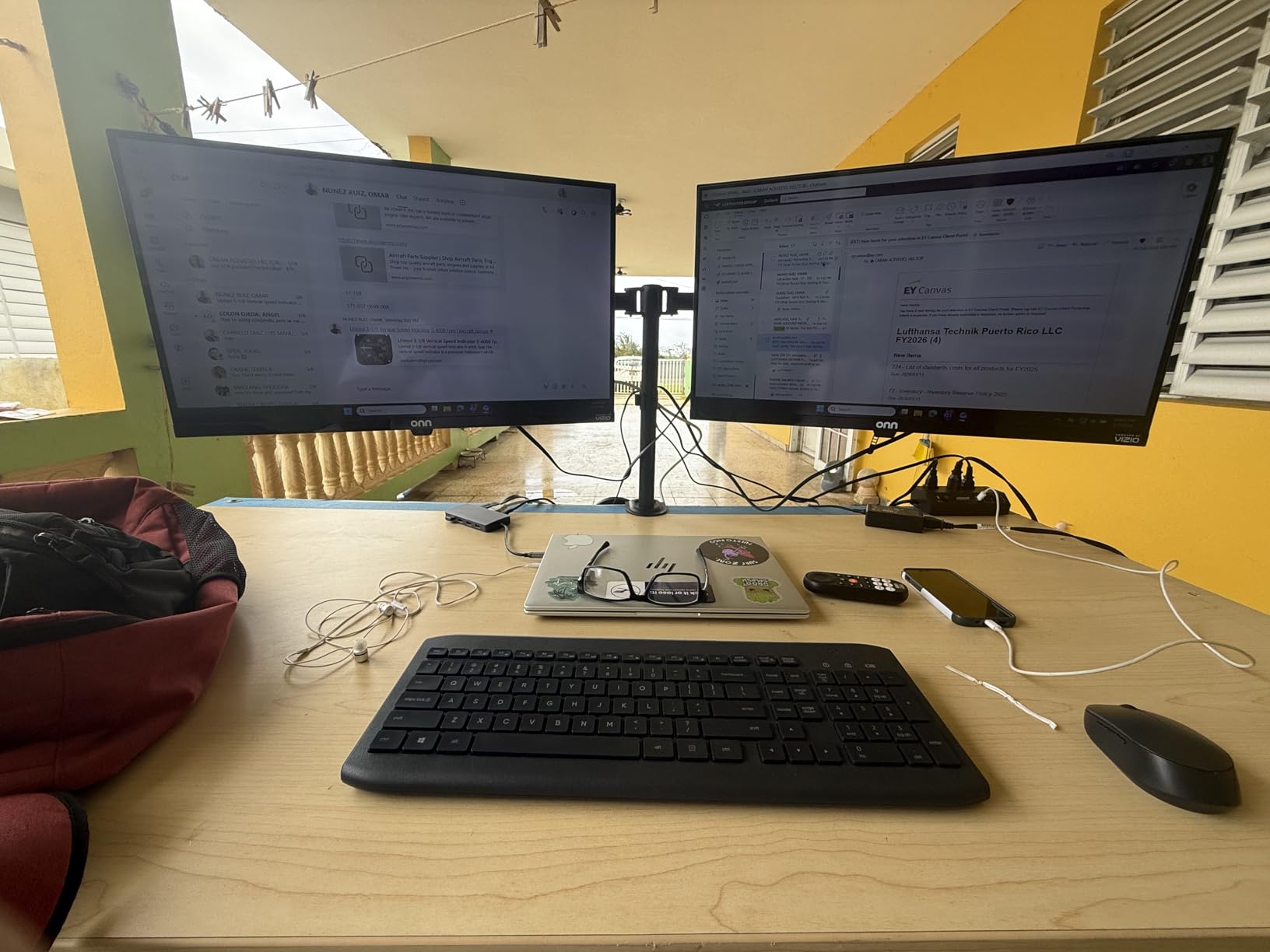 HUANUO Dual Monitor Mount for 2 Monitors up to 30 inches, Heavy Duty Dual Monitor Stand Holds up to 22 lbs, Dual Monitor Arm with Height Adjustable Tilt Swive Rotate, VESA Hole 75mm or 100mm customer photo 2