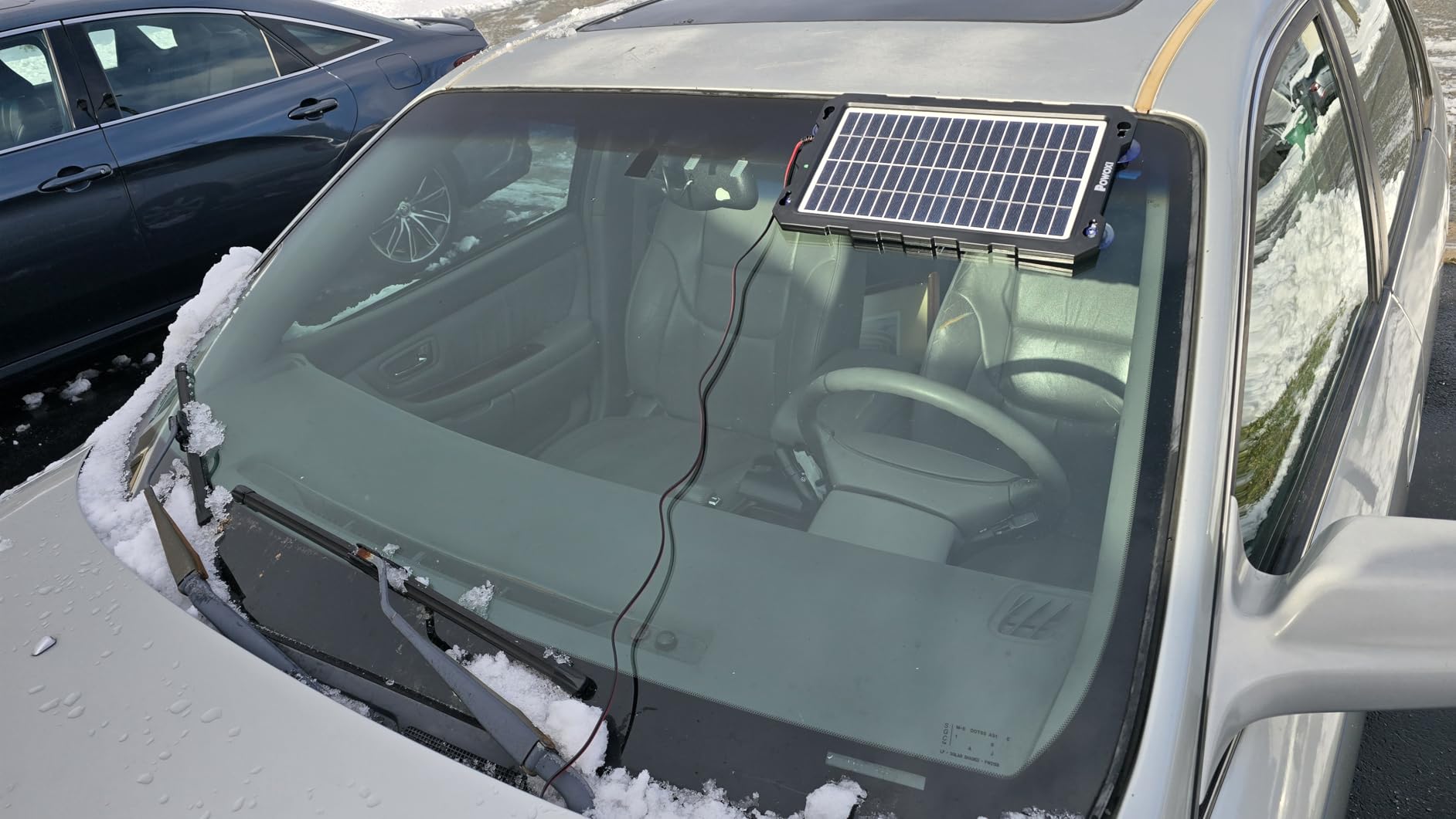 POWOXI Upgraded 7.5W-Solar-Battery-Trickle-Charger-Maintainer-12V Portable Waterproof Solar Panel for Car, Automotive, Motorcycle, Boat, Marine, RV customer photo 2