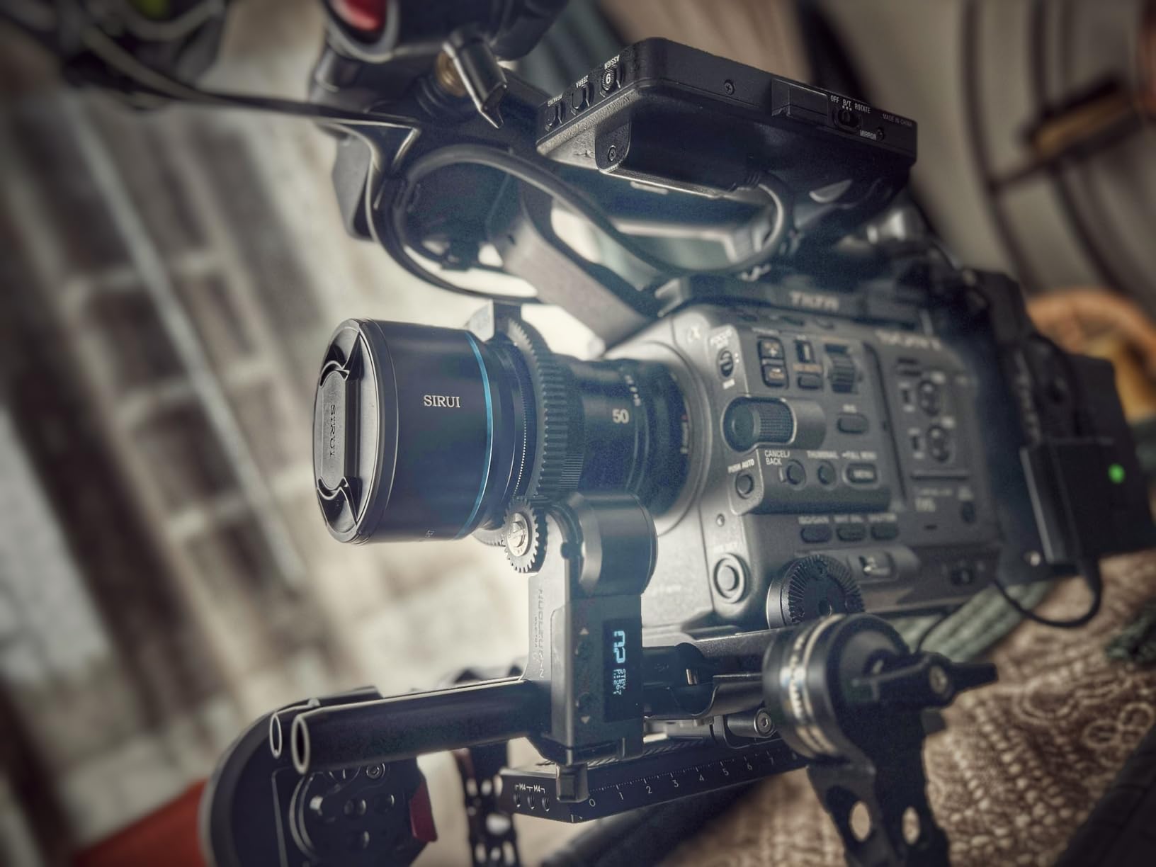 Sirui 50mm F1.8 Anamorphic Lens for Micro Four Thirds Mount APS-C customer photo 1