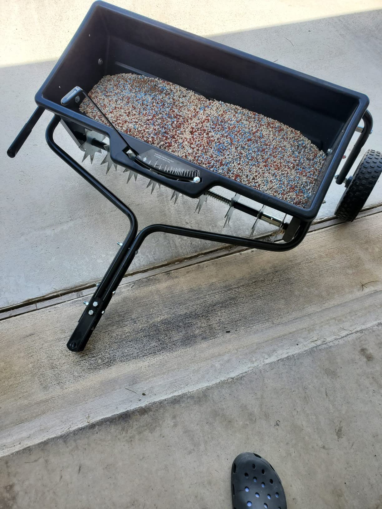 Agri-Fab 45-0543 100 lb. Tow Spiker/Seeder/Spreader, Black customer photo 2
