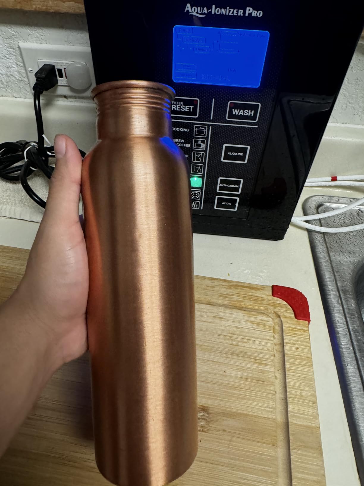 Aqua Ionizer Deluxe 9.5 Anti-Oxidant Boost Water Ionizer | Produces pH 3.0-11.5 Alkaline Water Filtration System | Up to -880mV ORP | 4000 Liters Per Filter customer photo 1