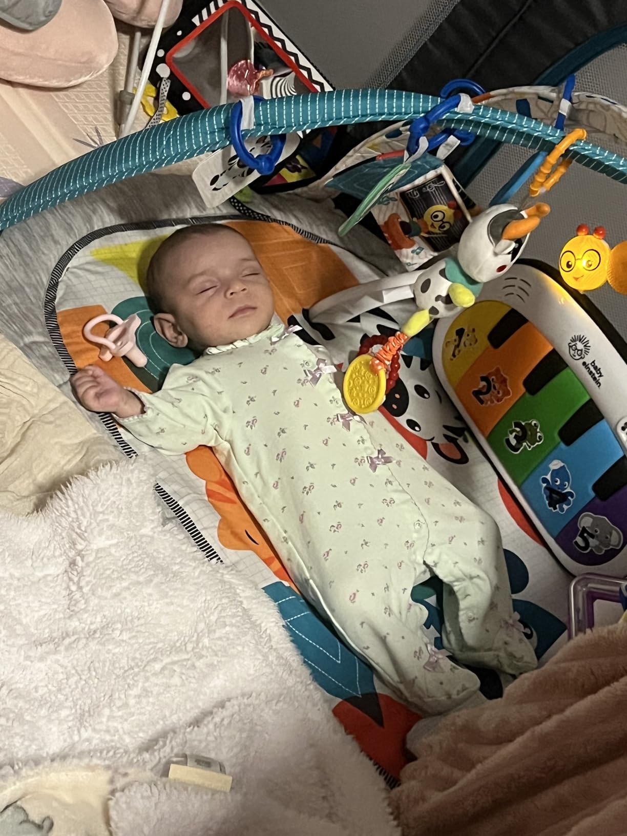 Baby Einstein 4-in-1 Kickin' Tunes Music and Language Play Gym and Piano Tummy Time Activity Mat customer photo 3