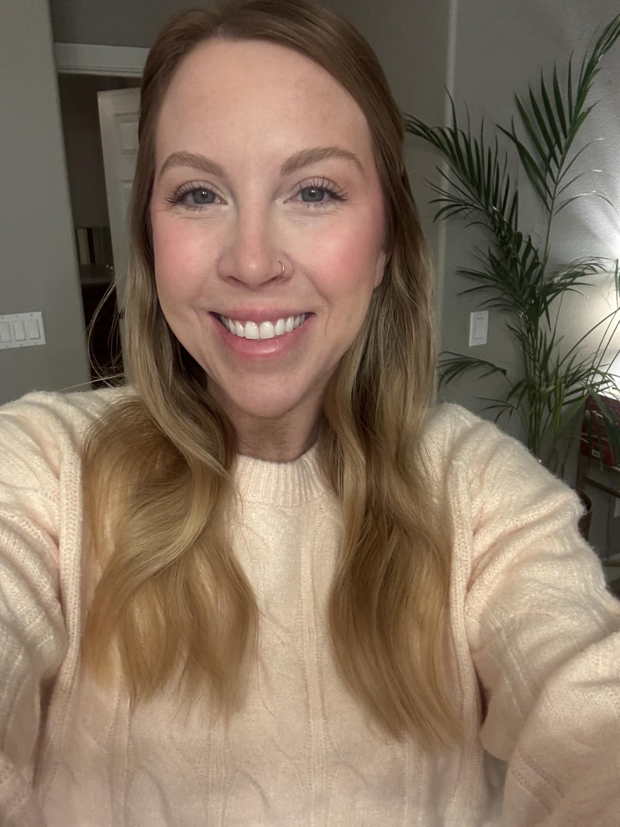 Winky Lux Uni-Brow Eyebrow Pencil, Dual-Ended with Spoolie, Waterproof Brow Definer with Ultra-Fine Tip, Universal Shade for Natural Looking Brows (Brown, Blonde, Taupe) customer photo 2