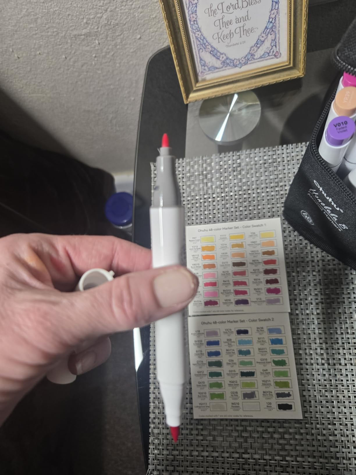 Ohuhu Alcohol Markers Brush and Chisel Tip: 48-Color Double Tipped Art Marker Set for Artist Adults Cozy Coloring Illustrations - Honolulu - Brush and Chisel Dual Tips- Refillable - AP Certificated customer photo 1