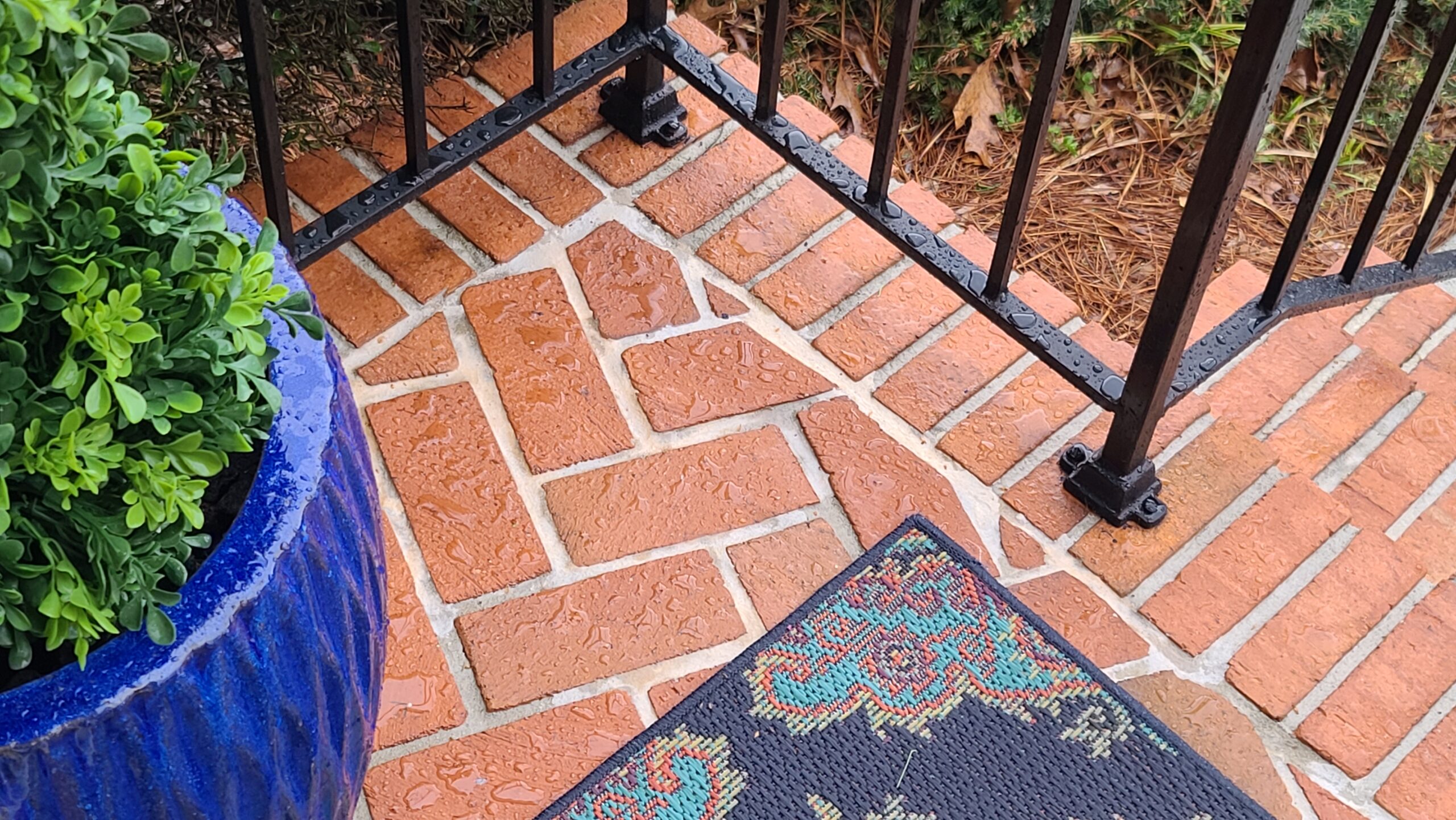 MasonryDefender All Purpose Brick Stone & Concrete Sealer - Transparent Penetrating Waterproof Coating For Outdoor Masonry Surfaces - 1 Gallon customer photo 1