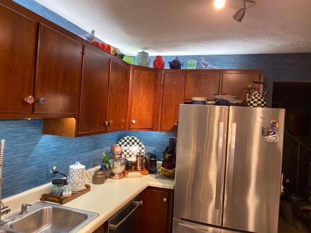 NuWallpaper Cream Vinyl Grassweave Peel & Stick Wallpaper, NUS2875 customer photo 1