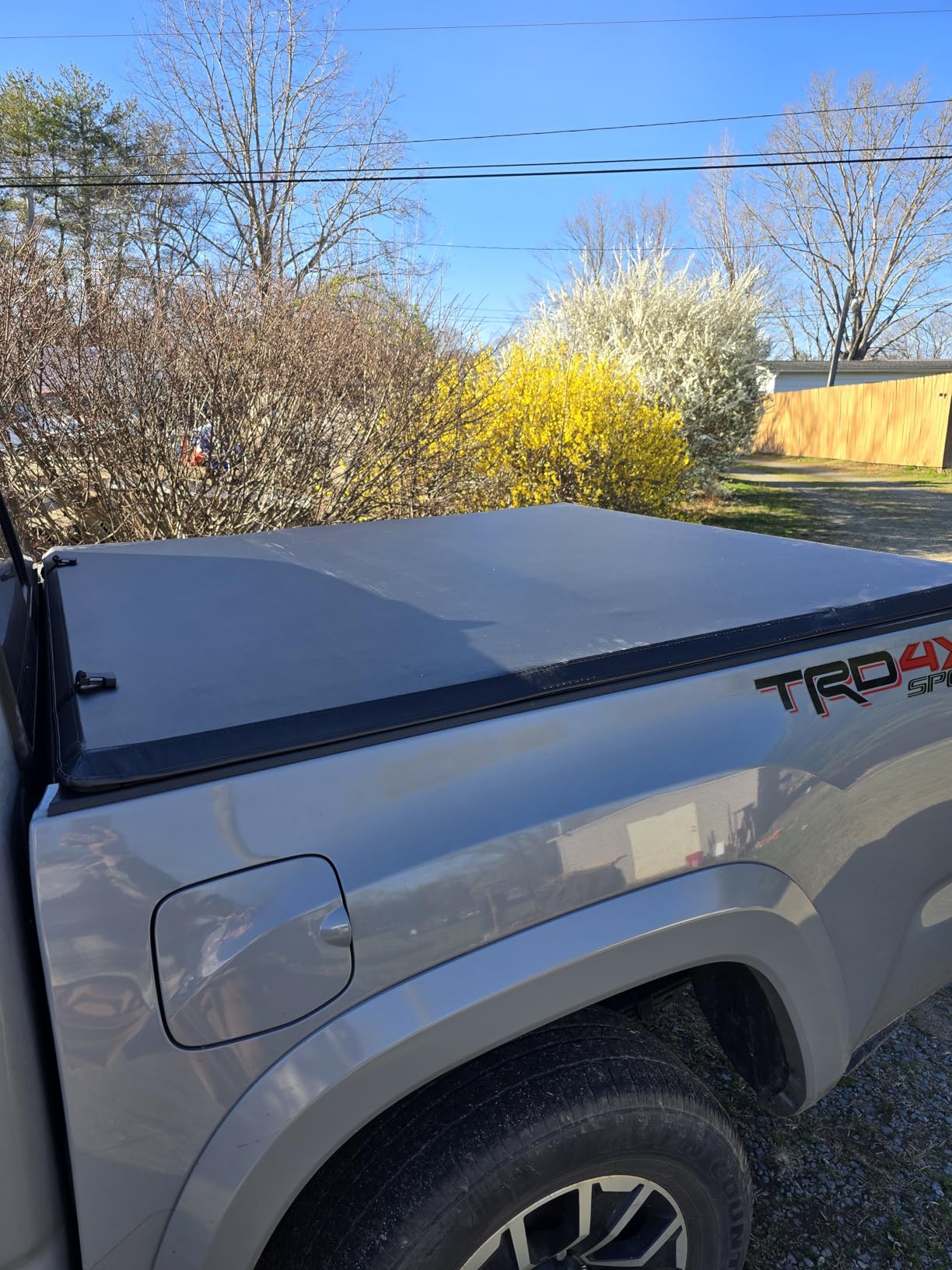 oEdRo Soft Tri-fold Truck Bed Tonneau Cover Compatible with Toyota Tacoma 2016-2023 with 5ft Bed, Fleetside with Track Rail System(Excl. Trail) customer photo 1