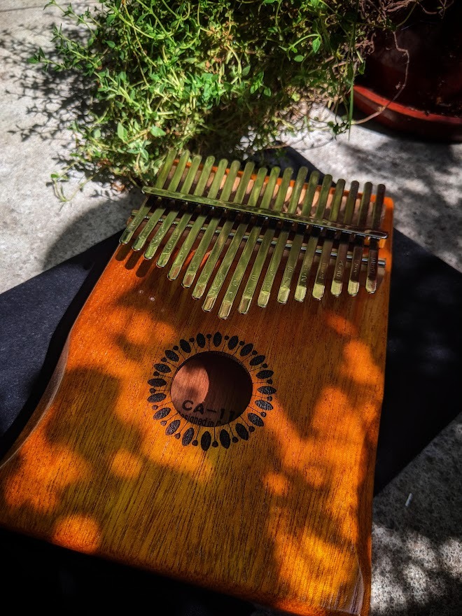 Kalimba Thumb Piano 17 Keys, Portable Mbira Finger Piano Gifts for Kids and Adults Beginners customer photo 1